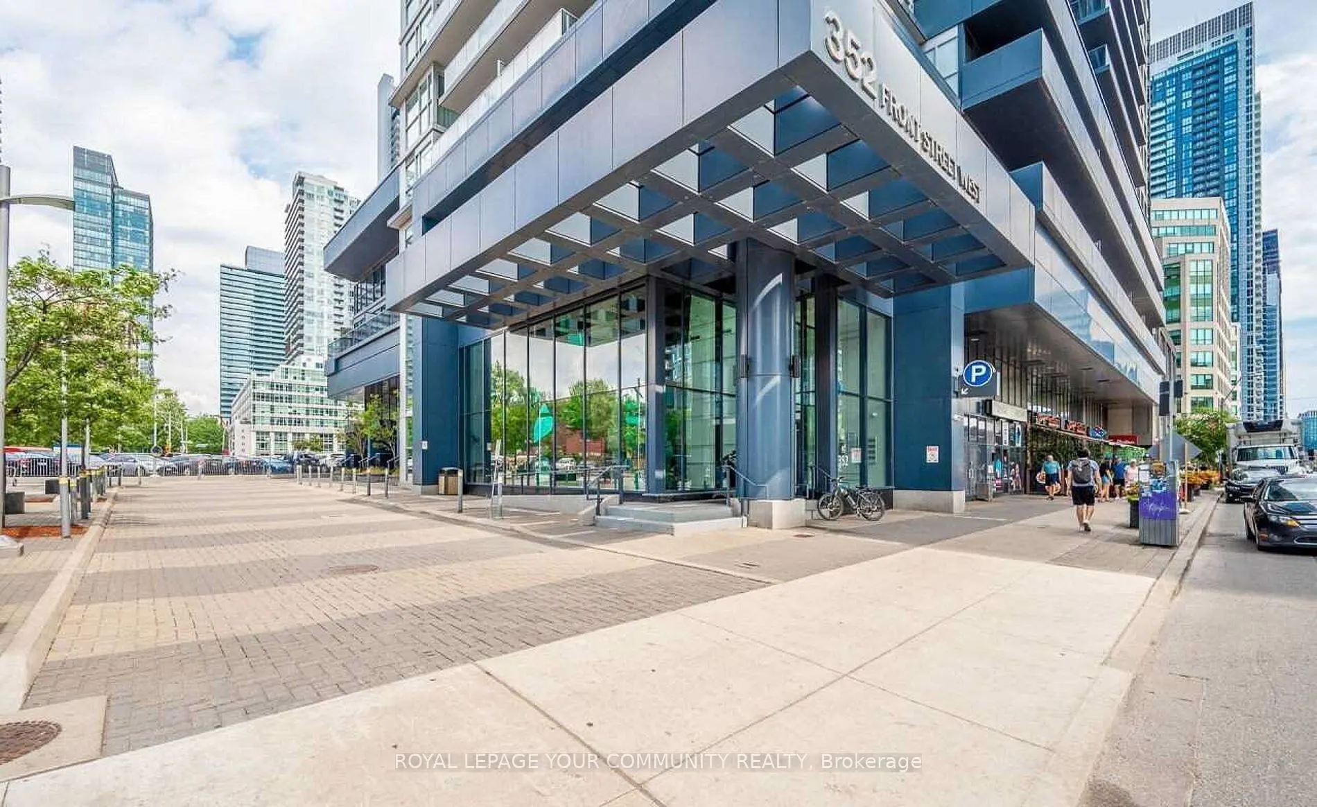 352 Front Street W, #421
