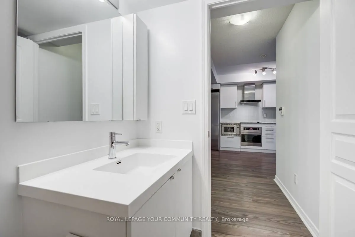 352 Front Street W, #421