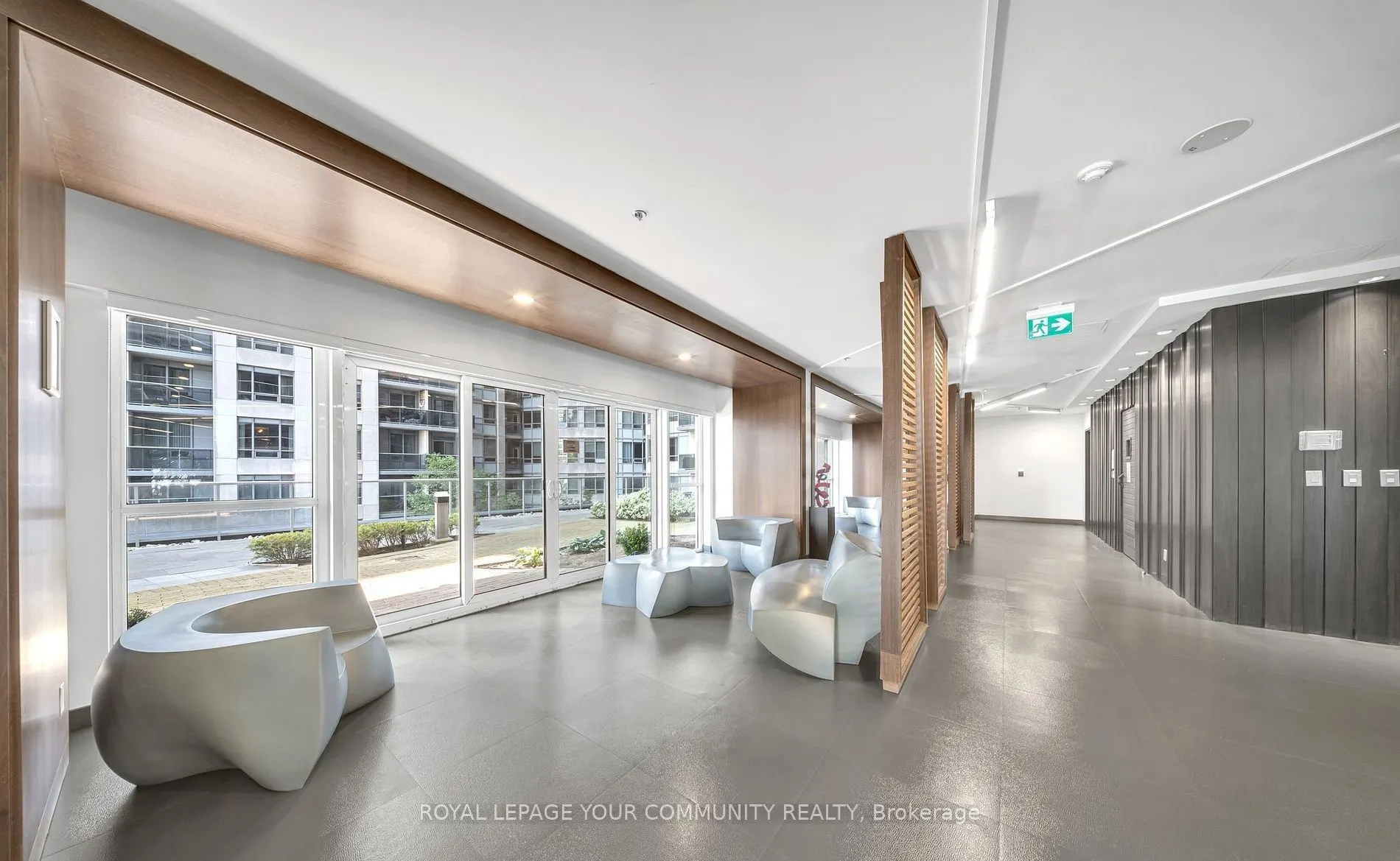 352 Front Street W, #421
