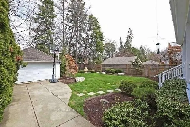 62 Hillhurst Boulevard