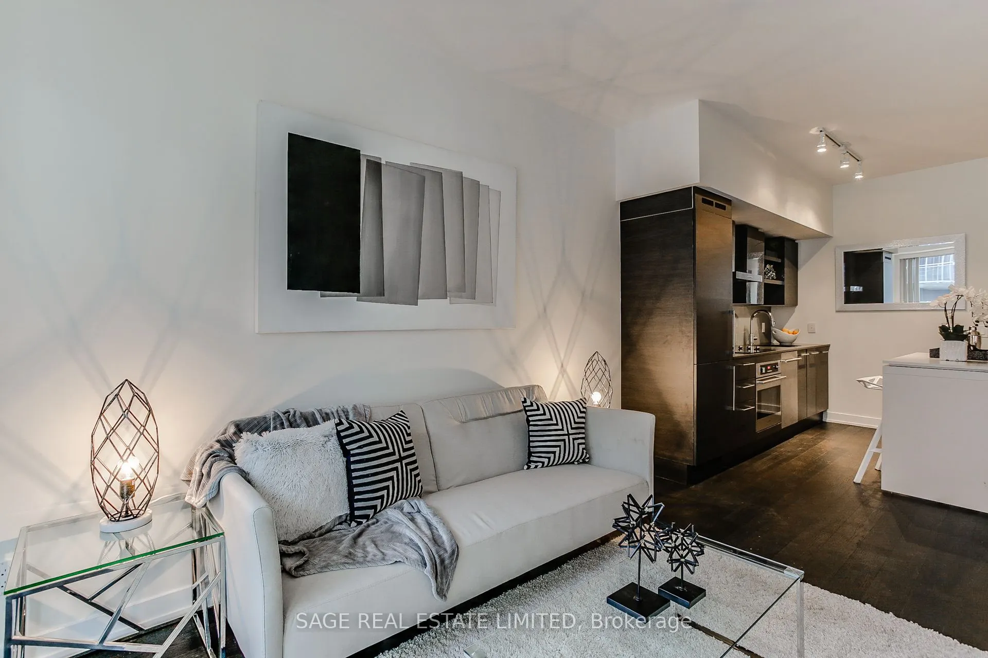 1030 King Street W, #445