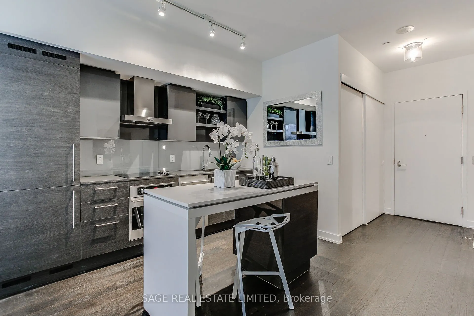 1030 King Street W, #445
