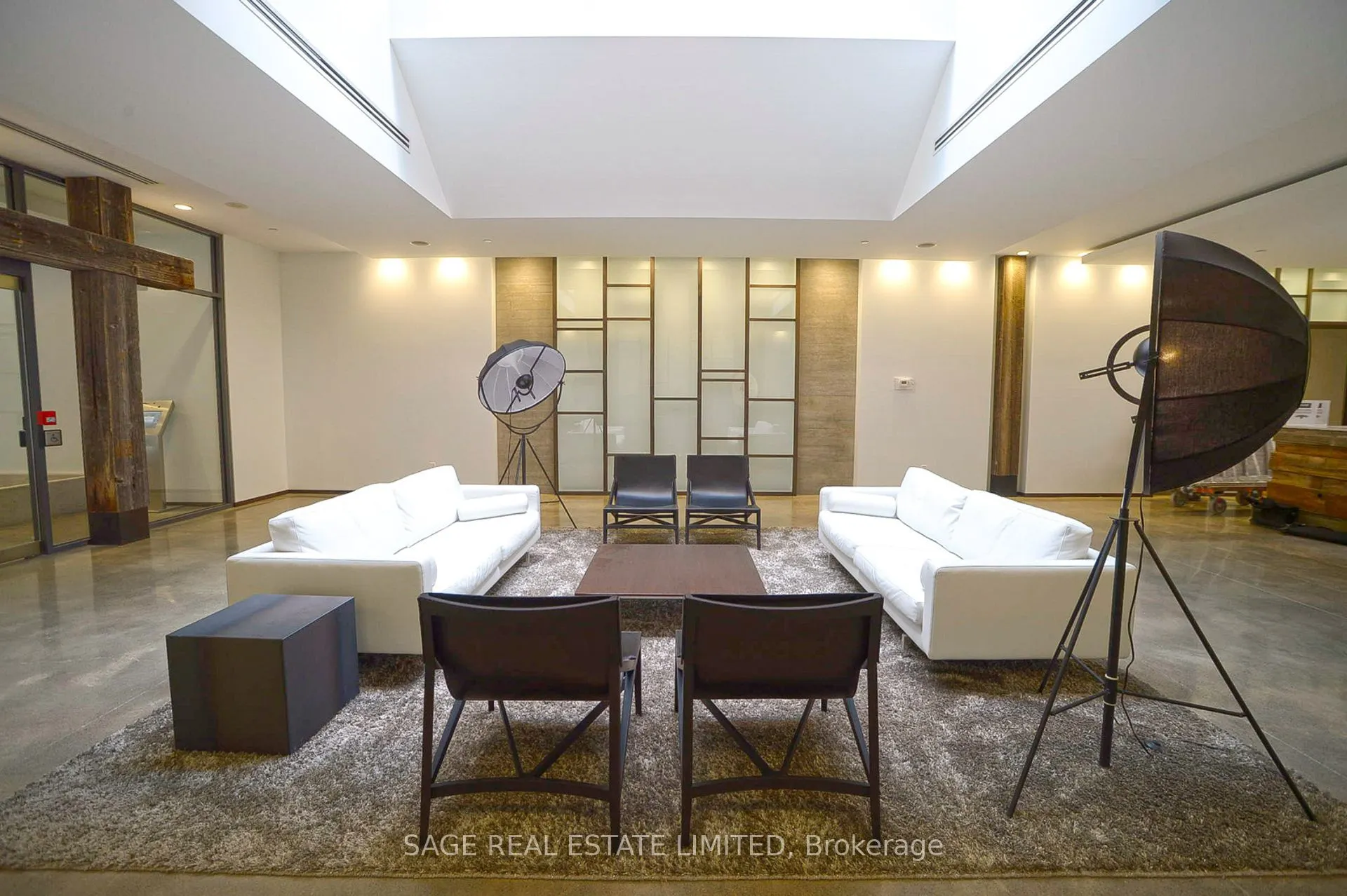 1030 King Street W, #445
