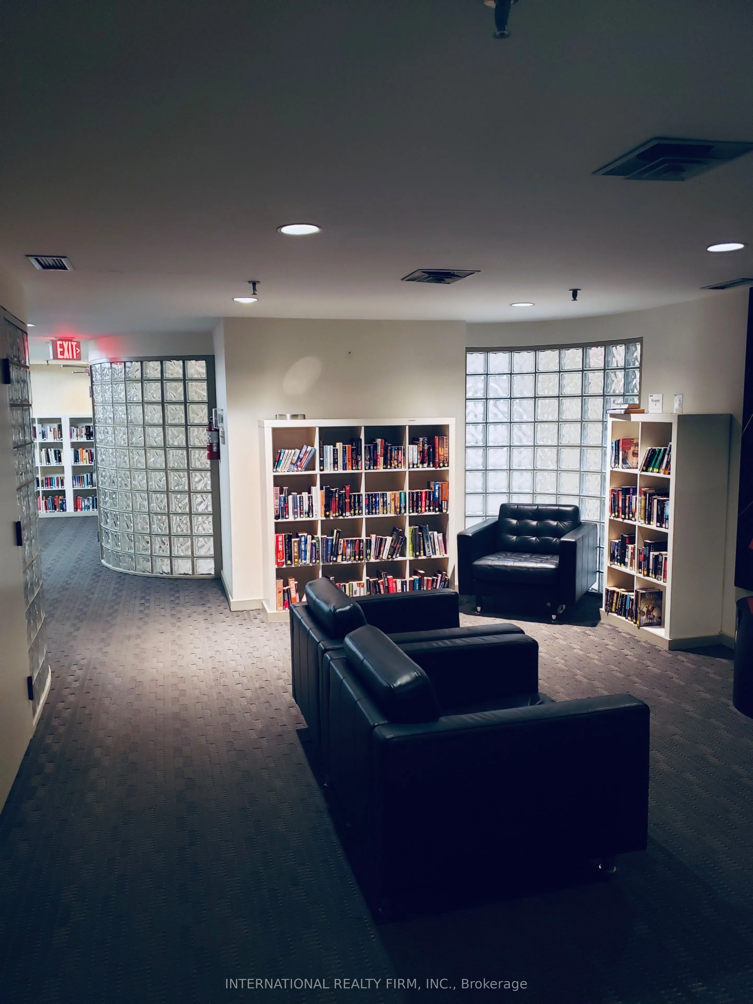 701 King Street W, #713