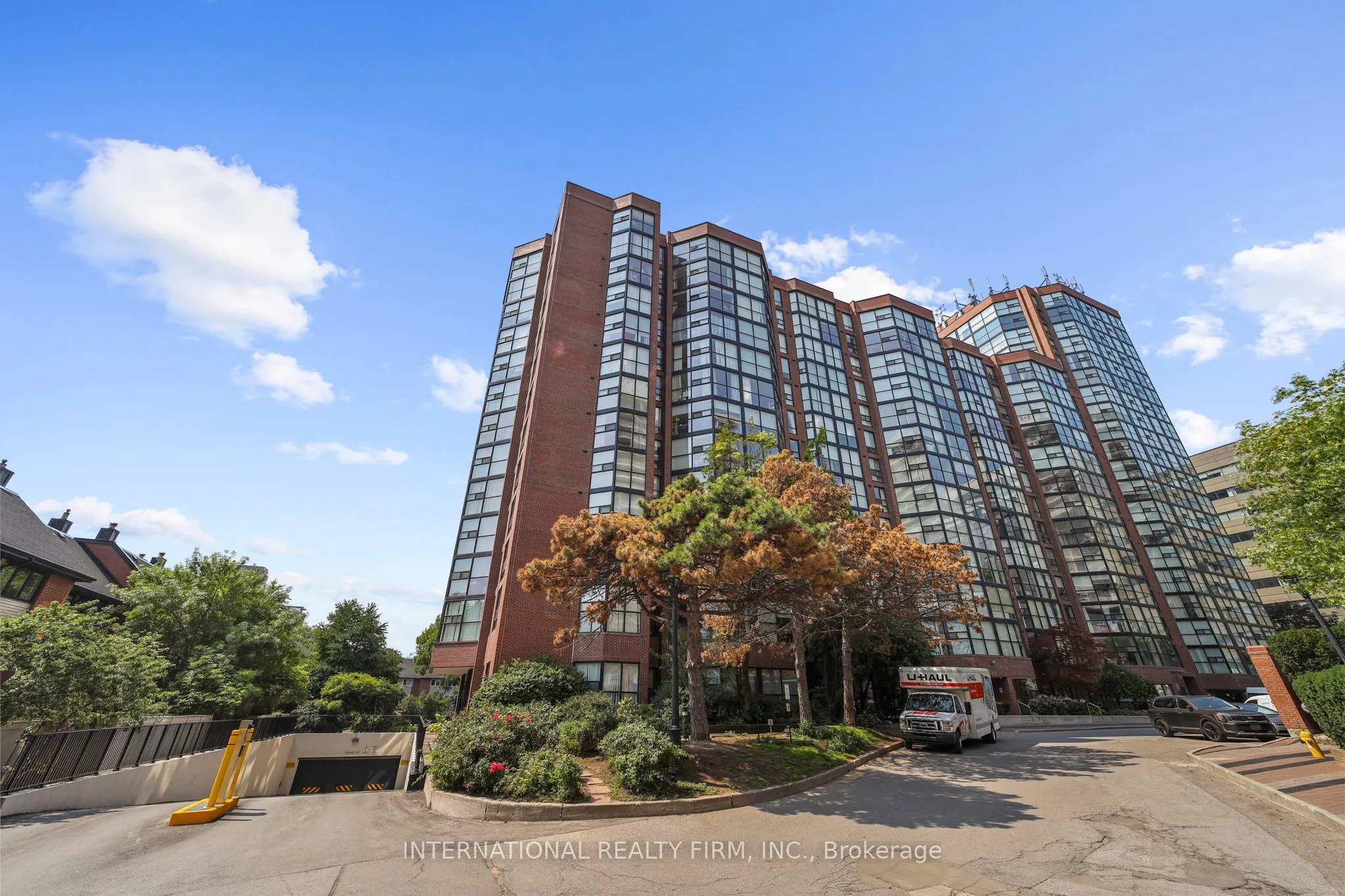 701 King Street W, #713
