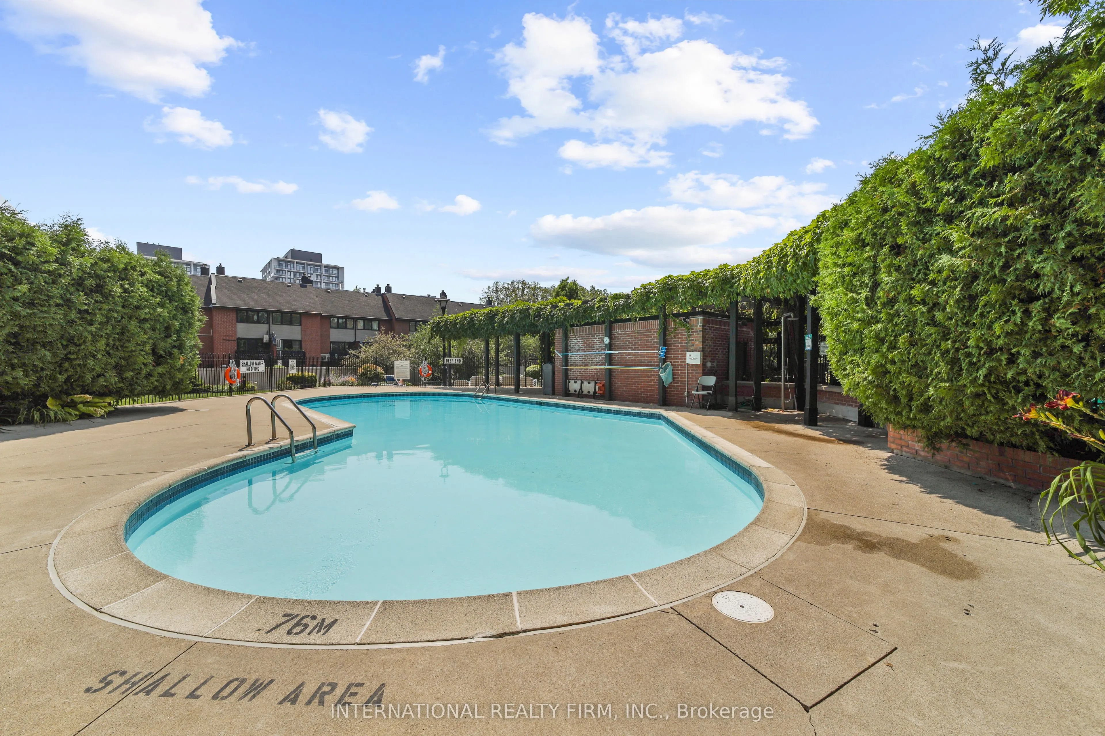 701 King Street W, #713