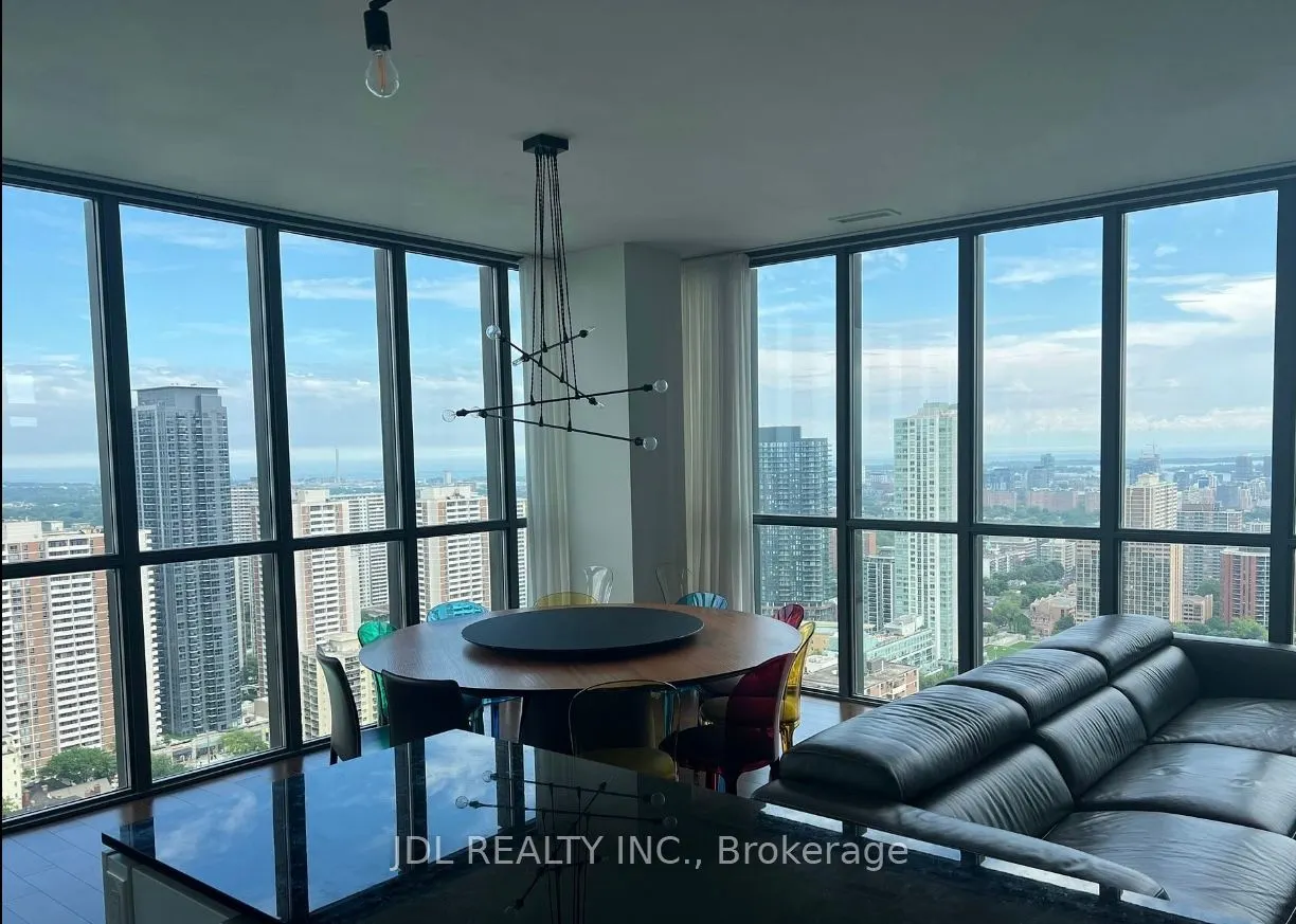110 Charles Street E, #3601