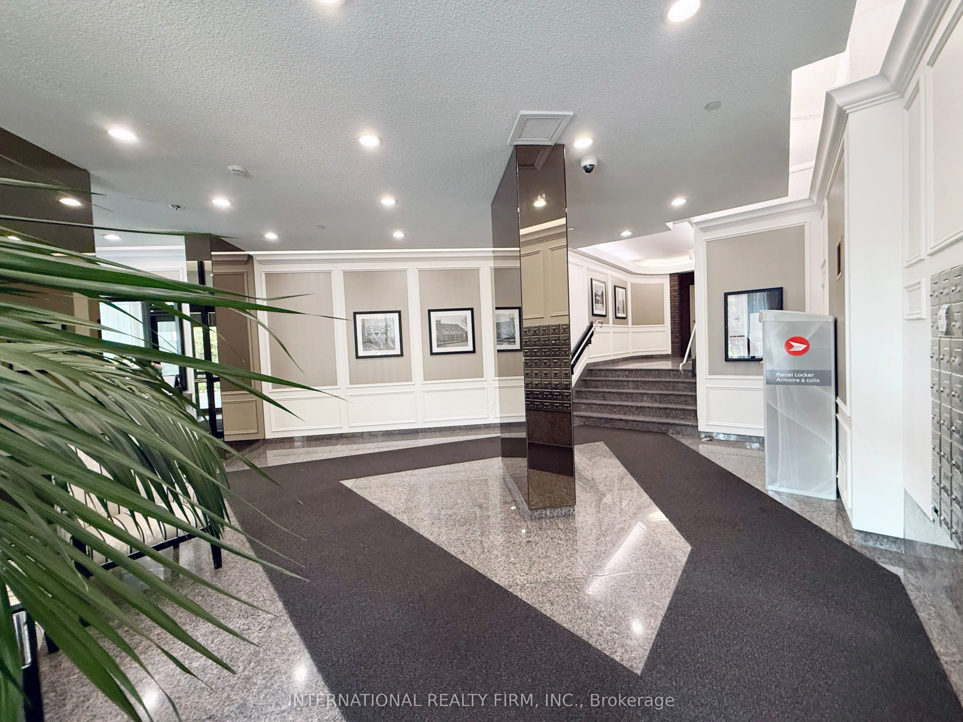 75 Graydon Hall Drive, #PH03