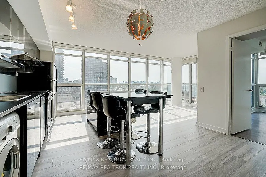 19 Singer Court, #1109A