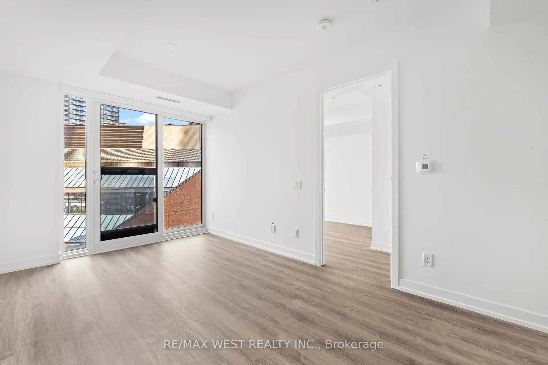 771 Yonge Street, #906
