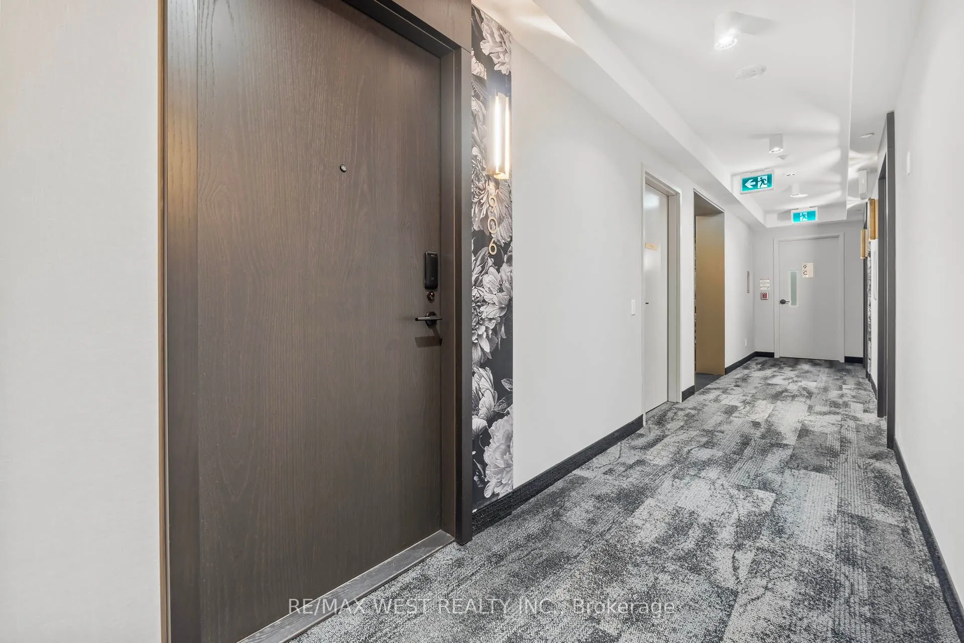 771 Yonge Street, #906