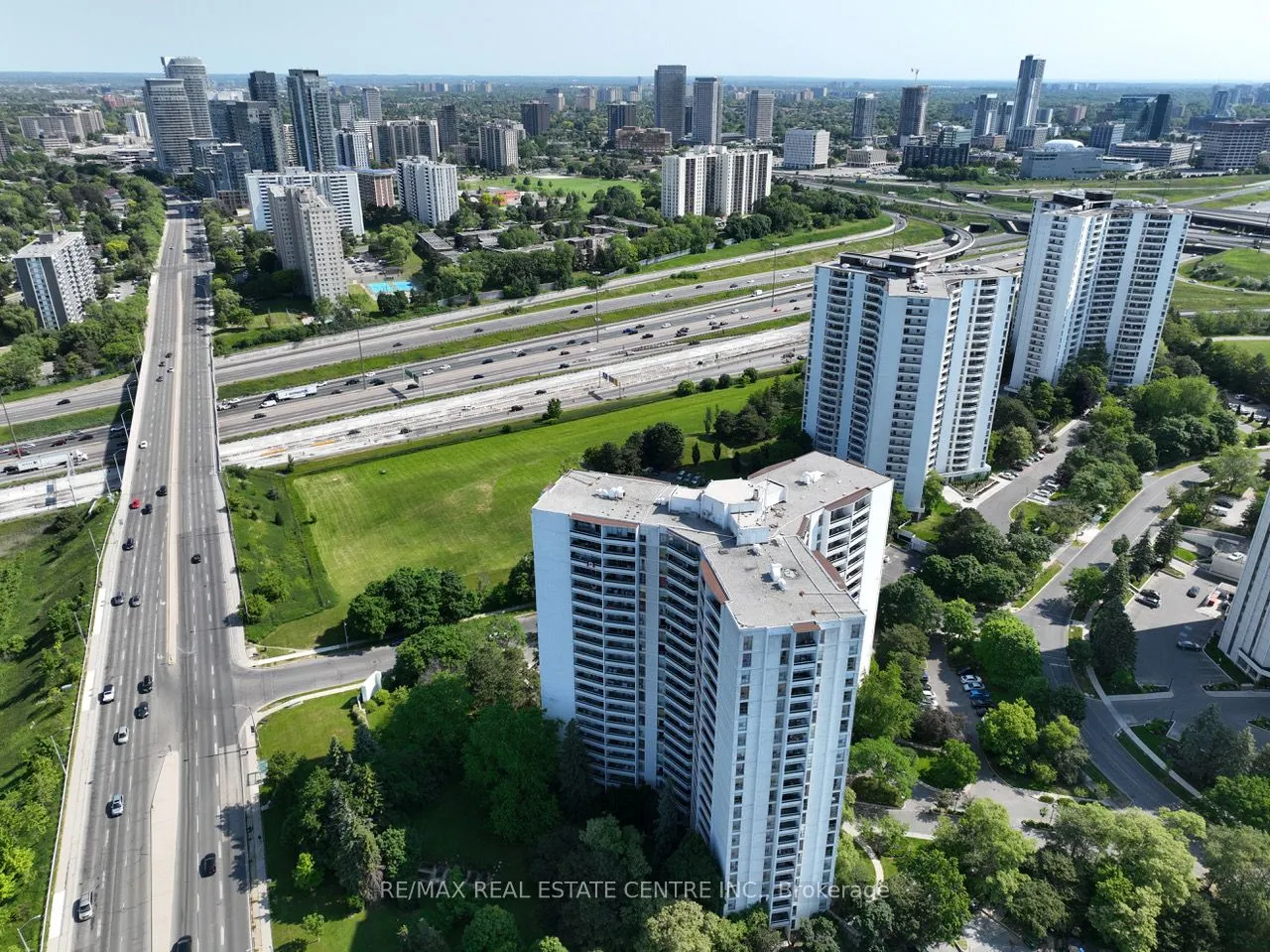 100 Graydon Hall Drive, #611