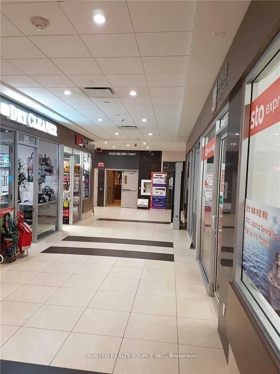 384 Yonge Street, #19