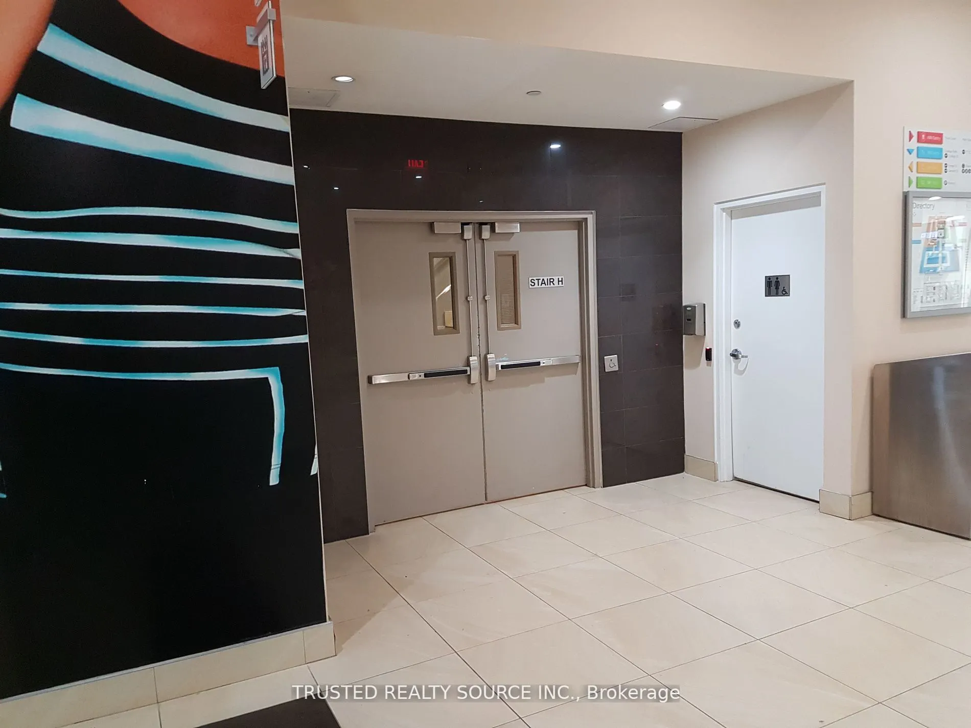 384 Yonge Street, #19