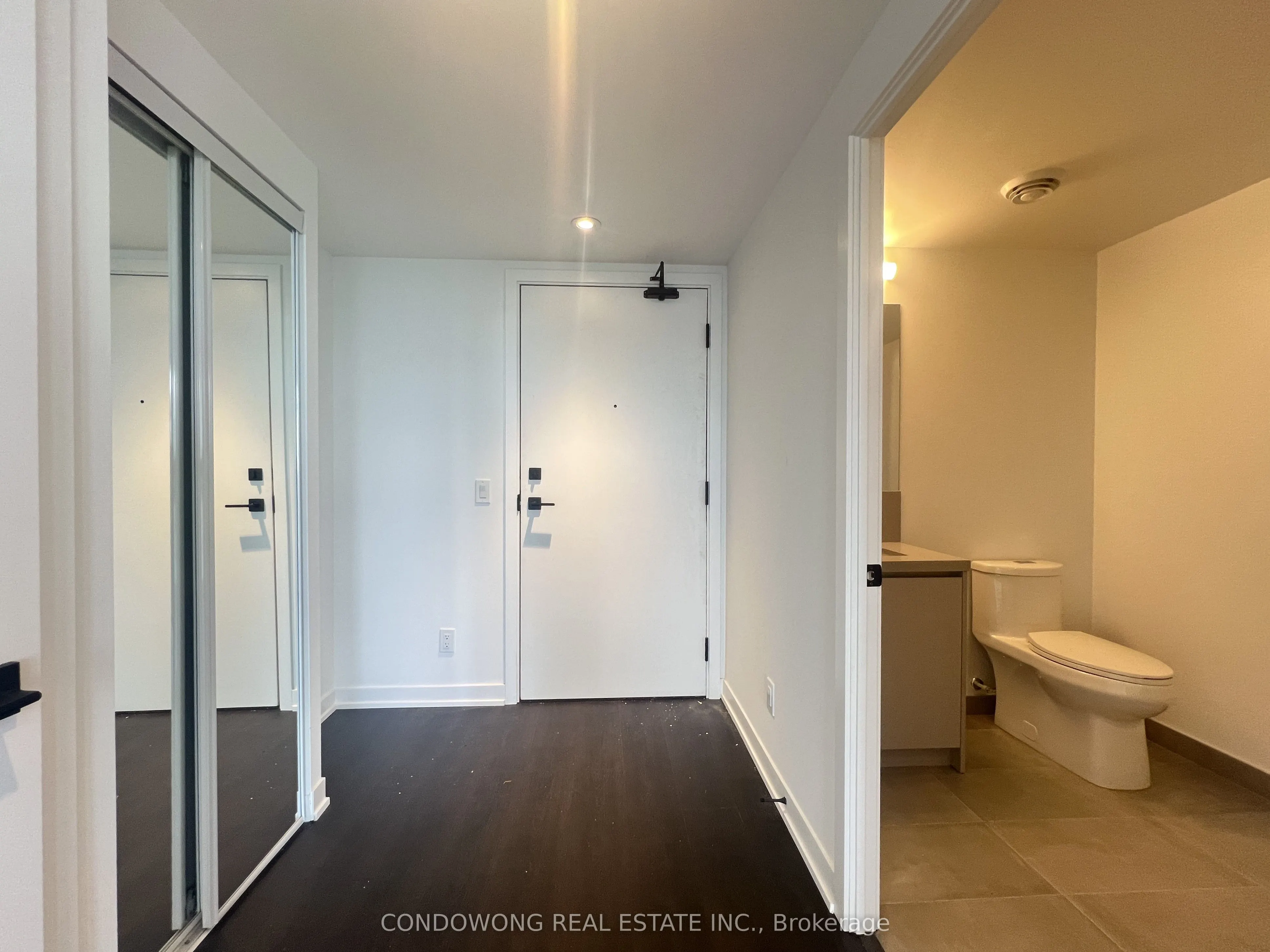 319 Jarvis Street, #3912