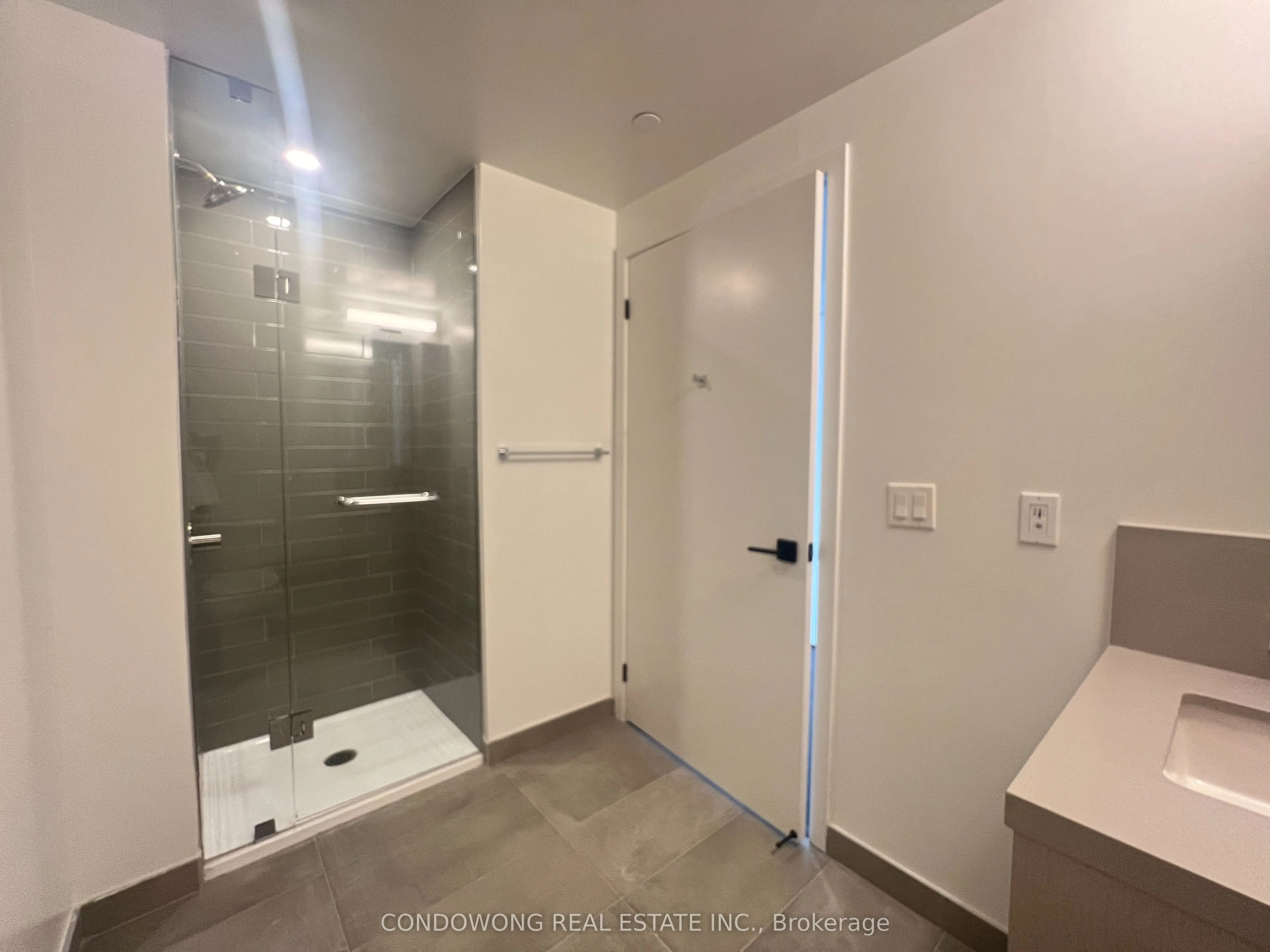 319 Jarvis Street, #3912