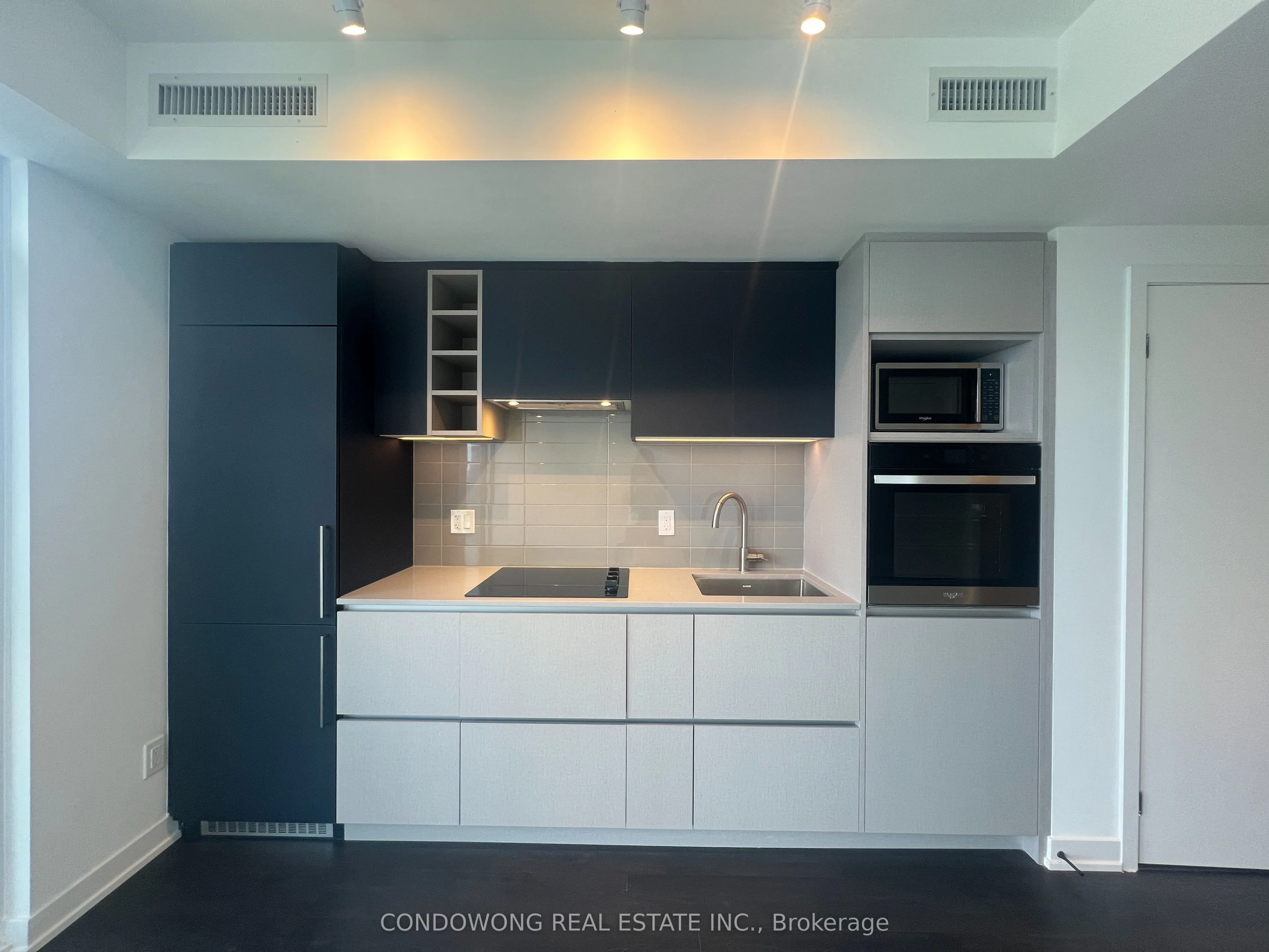 319 Jarvis Street, #3912