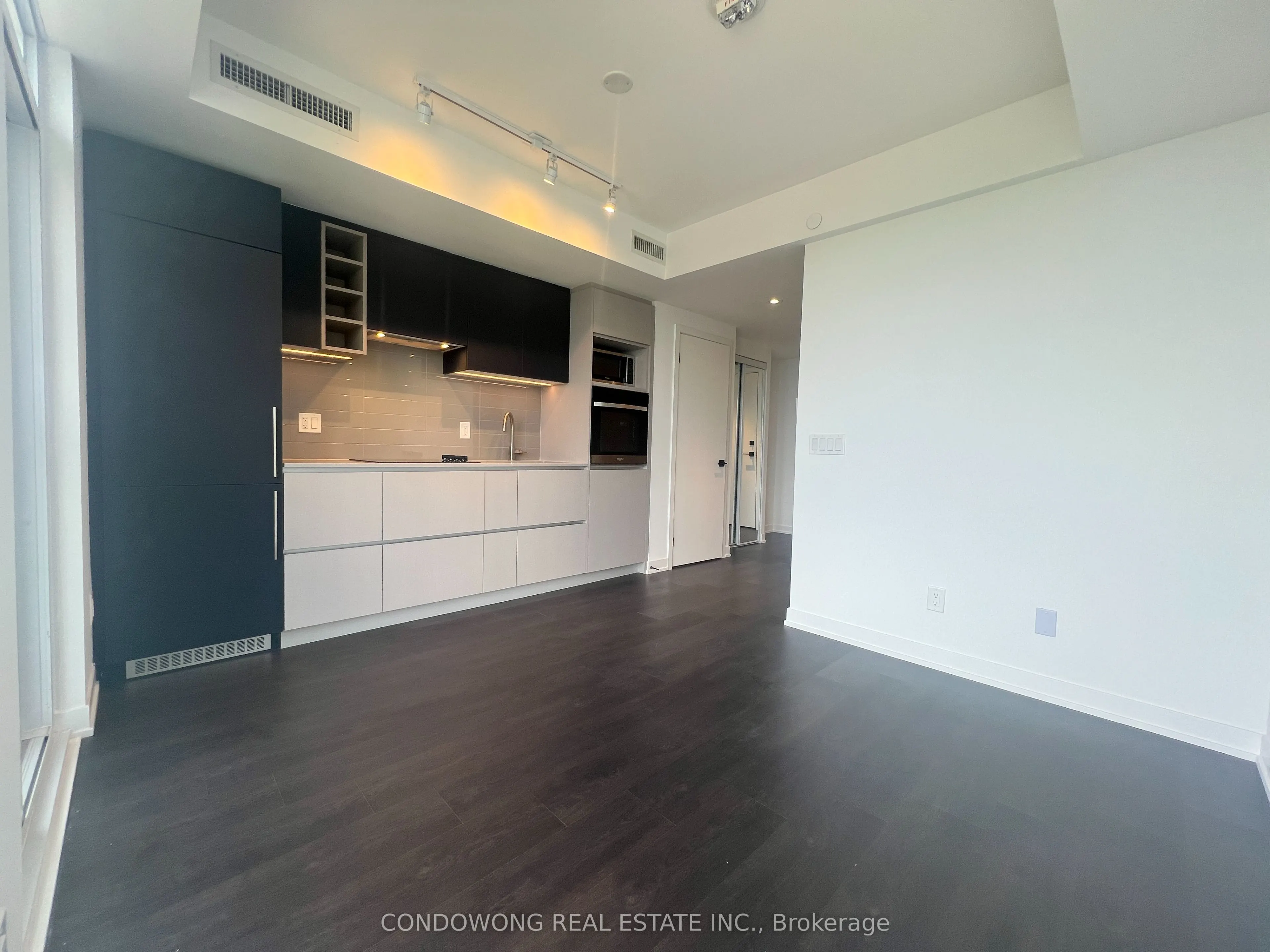 319 Jarvis Street, #3912