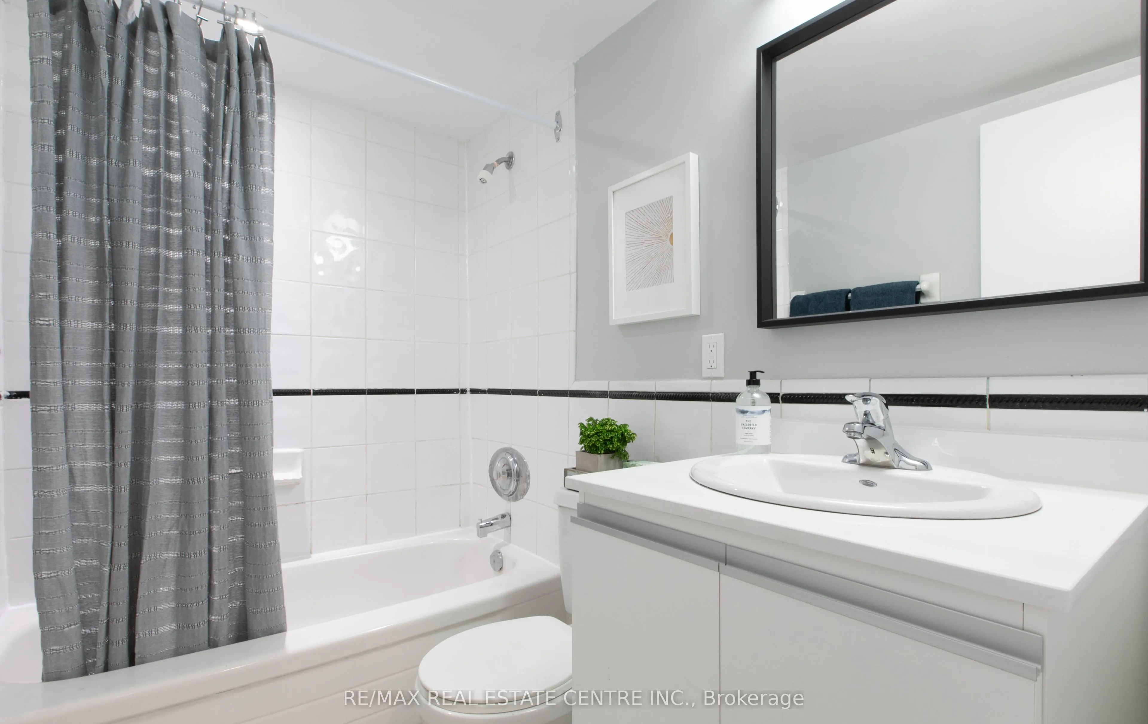 150 Graydon Hall Drive, #1609