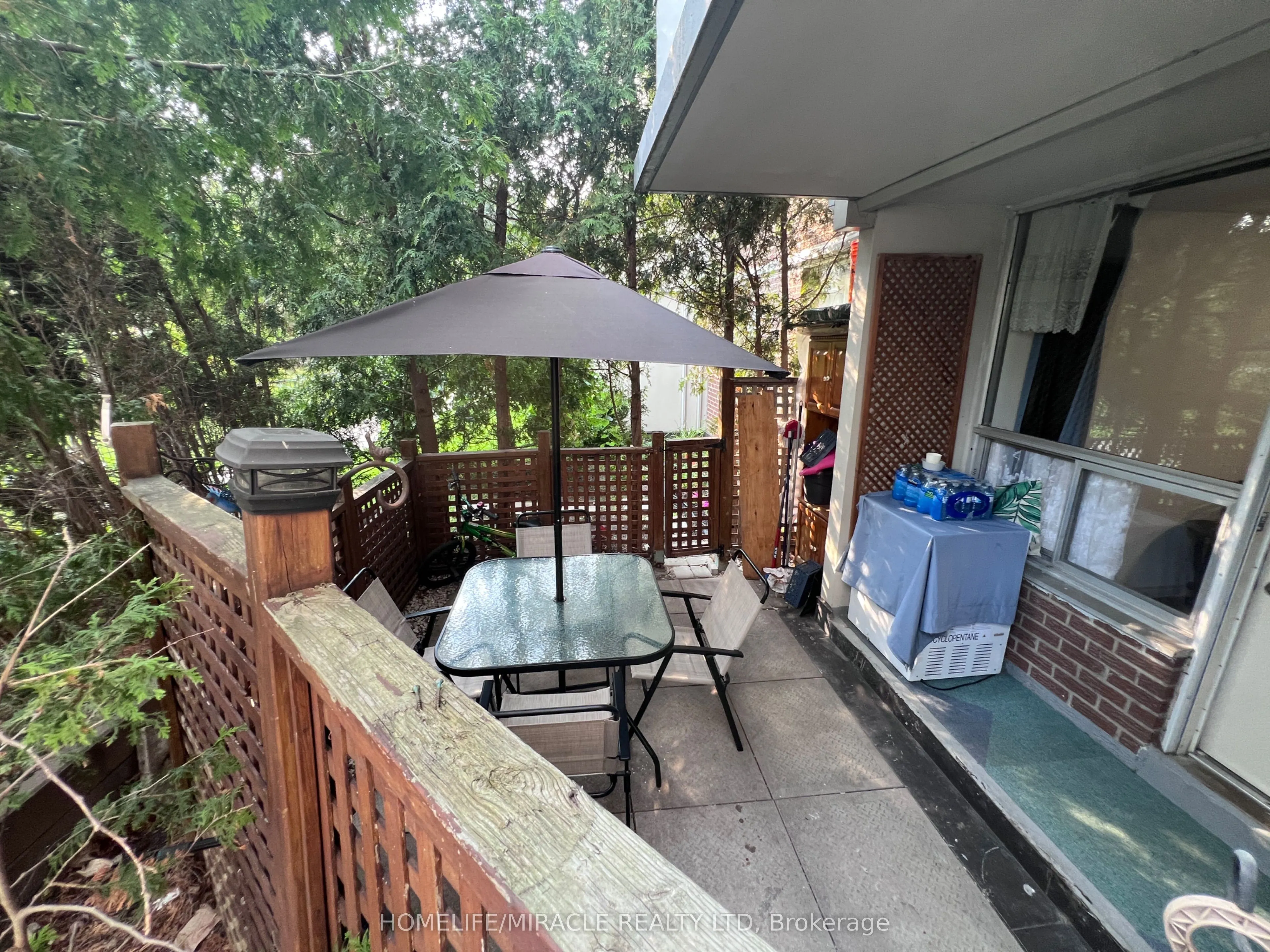 5 Shady Golfway, #105