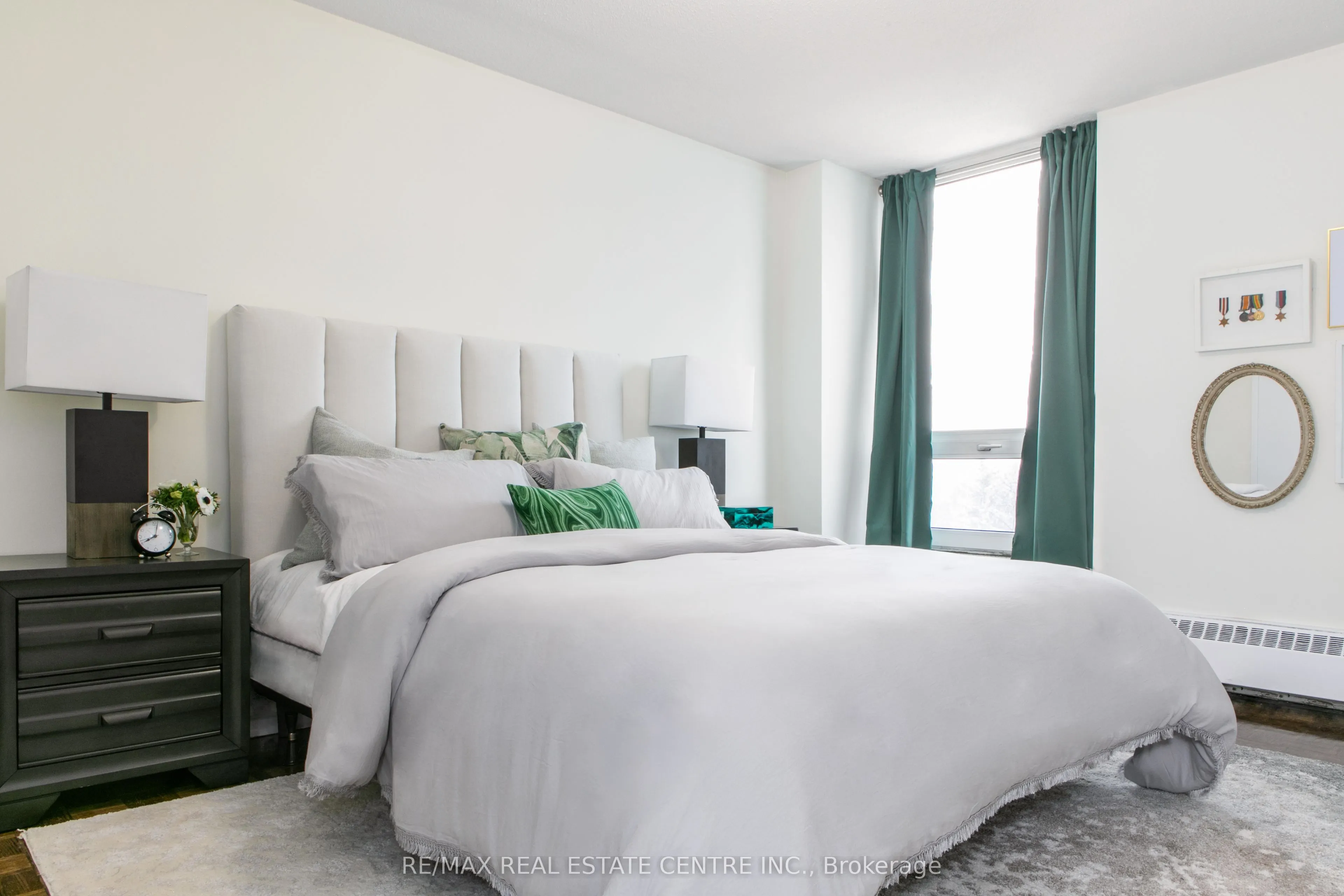 150 Graydon Hall Drive, #607