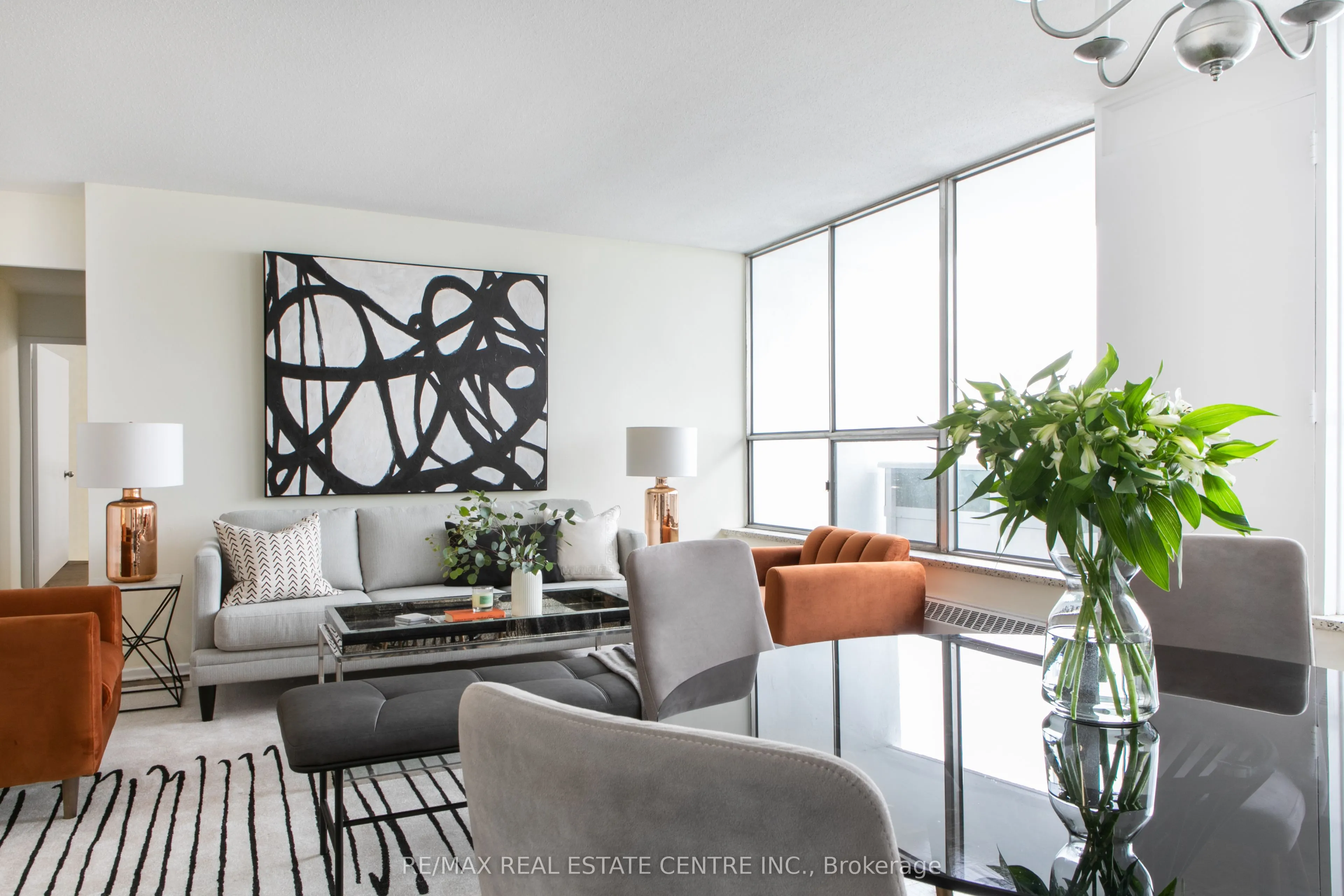 150 Graydon Hall Drive, #607