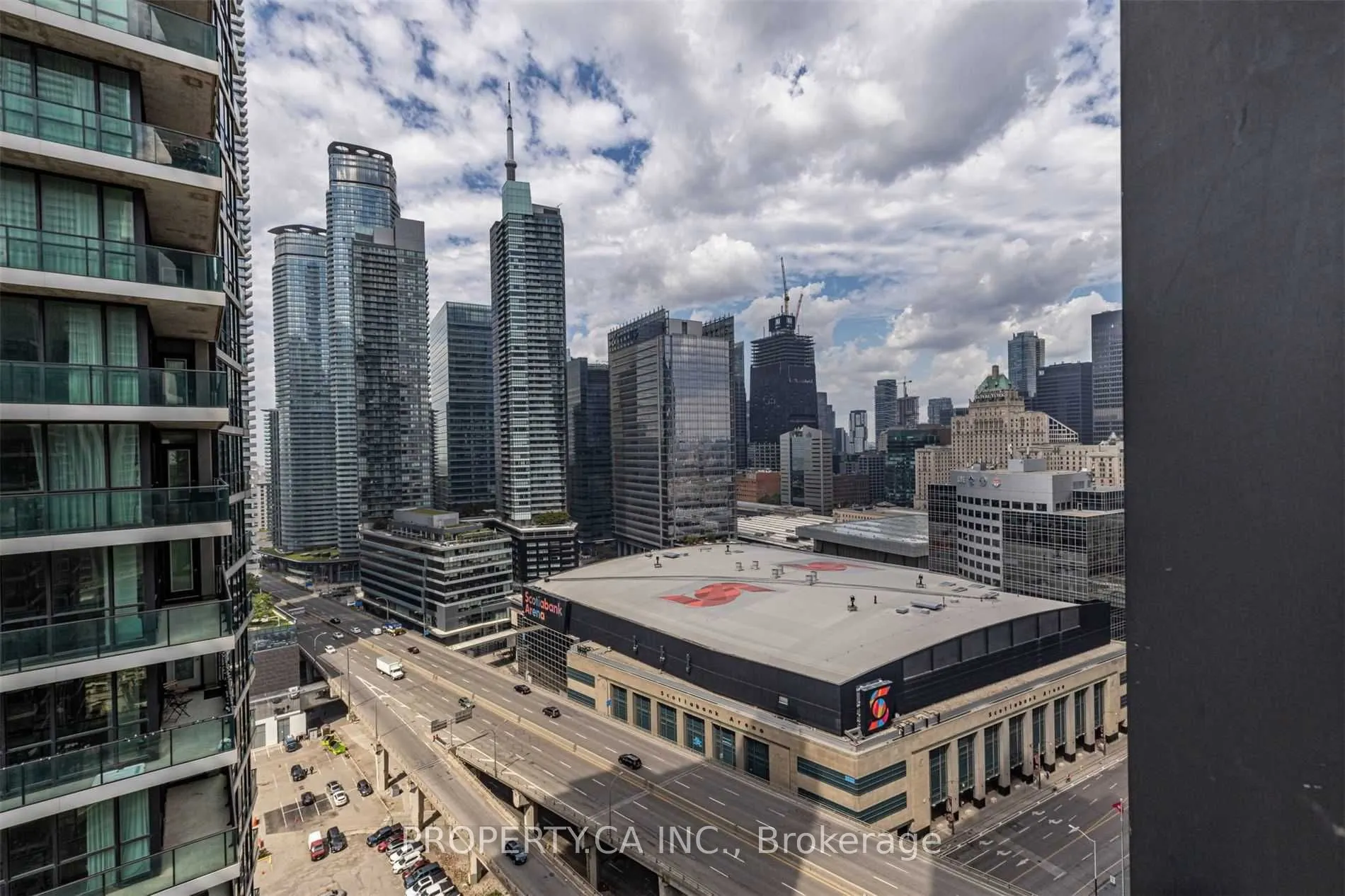 18 Harbour Street, #2410