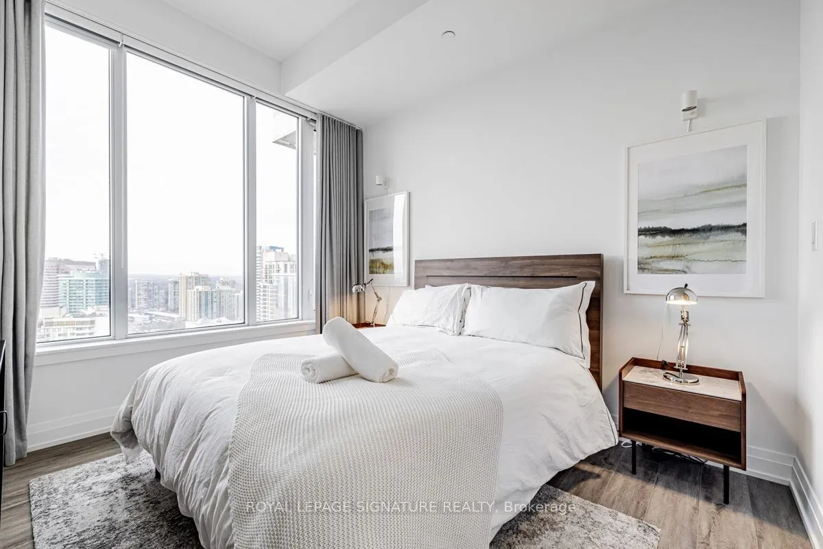 75 Canterbury Place, #PH 506