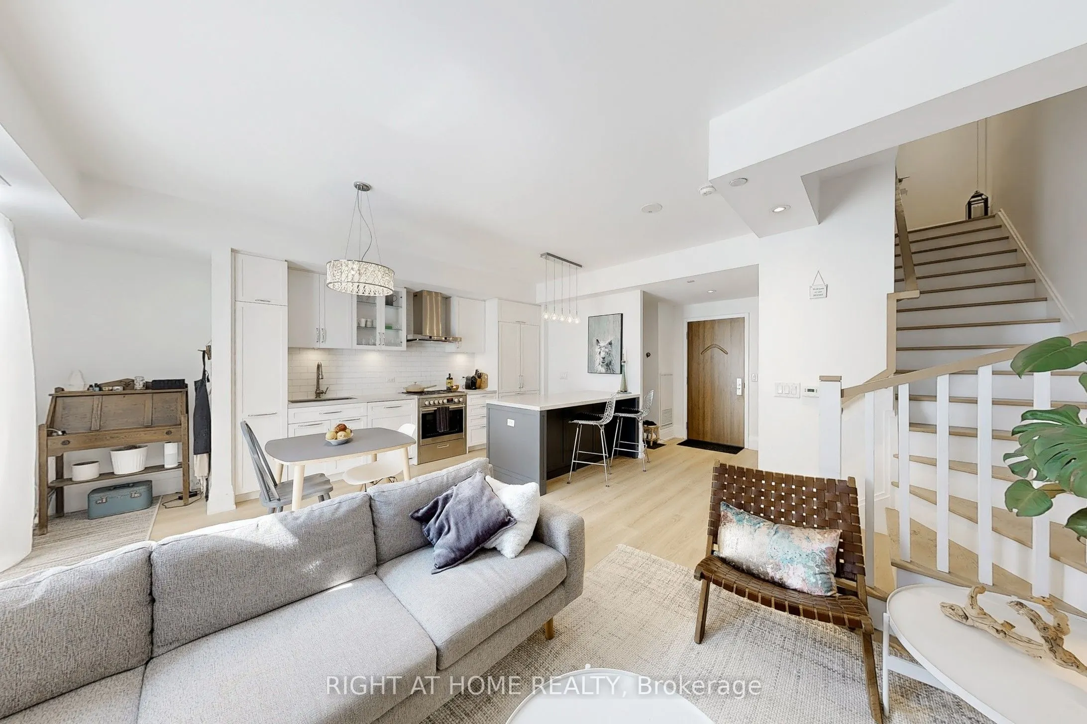 25 Malcolm Road, #TH-112