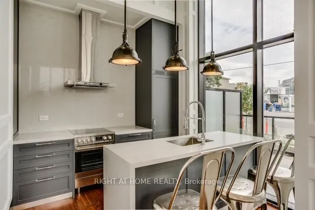 25 Malcolm Road, #TH-112
