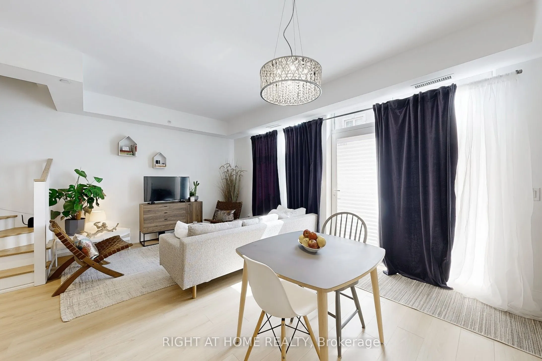25 Malcolm Road, #TH-112