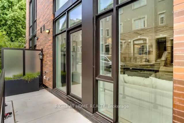 25 Malcolm Road, #TH-112
