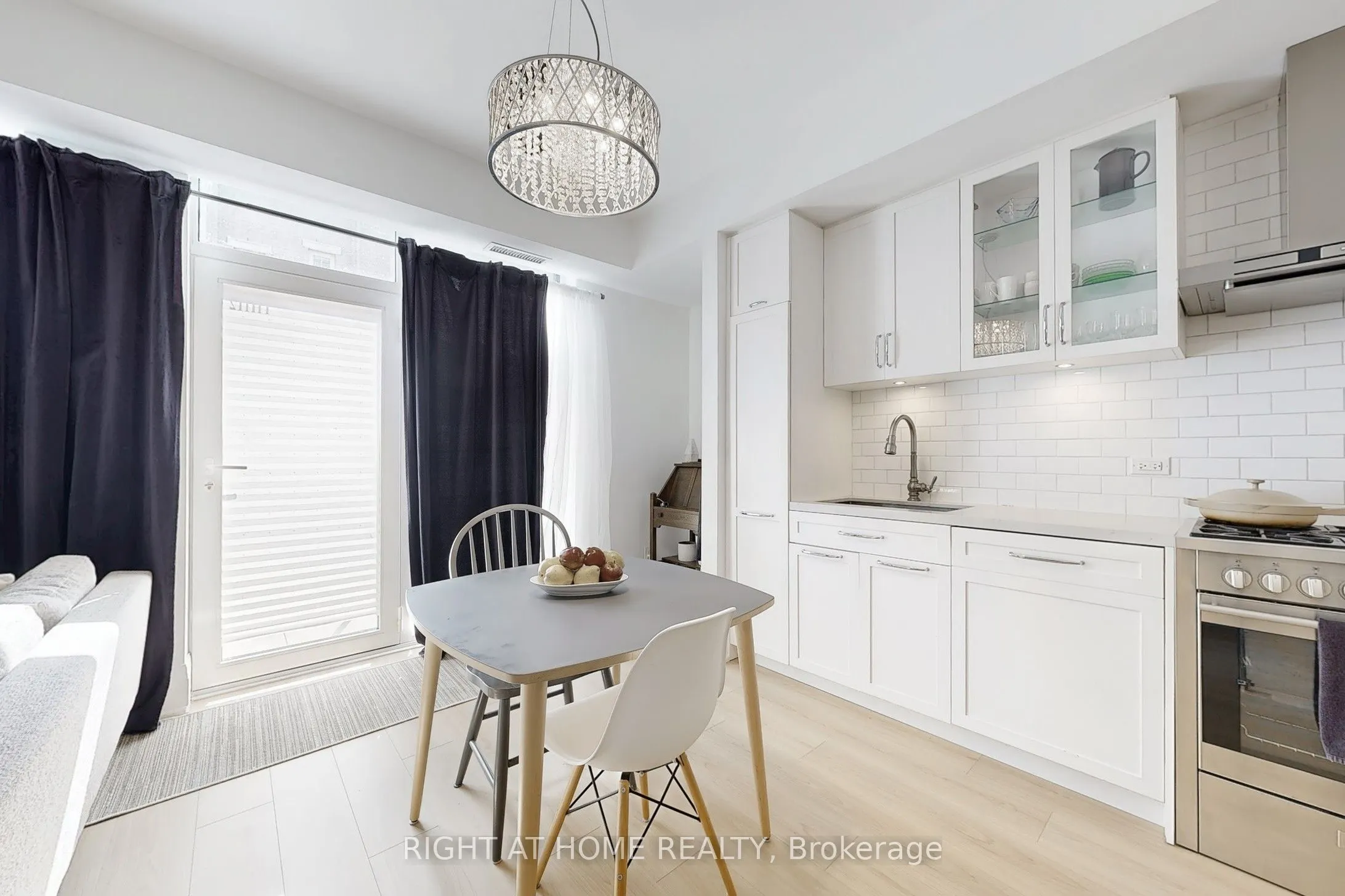 25 Malcolm Road, #TH-112