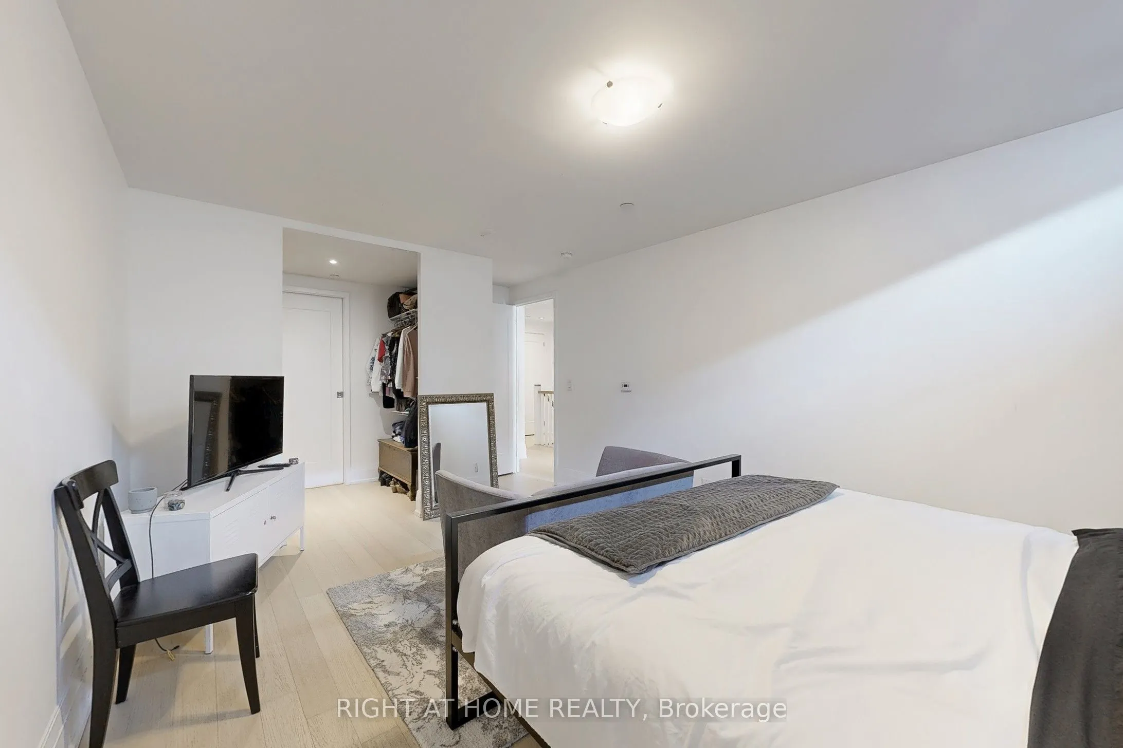 25 Malcolm Road, #TH-112