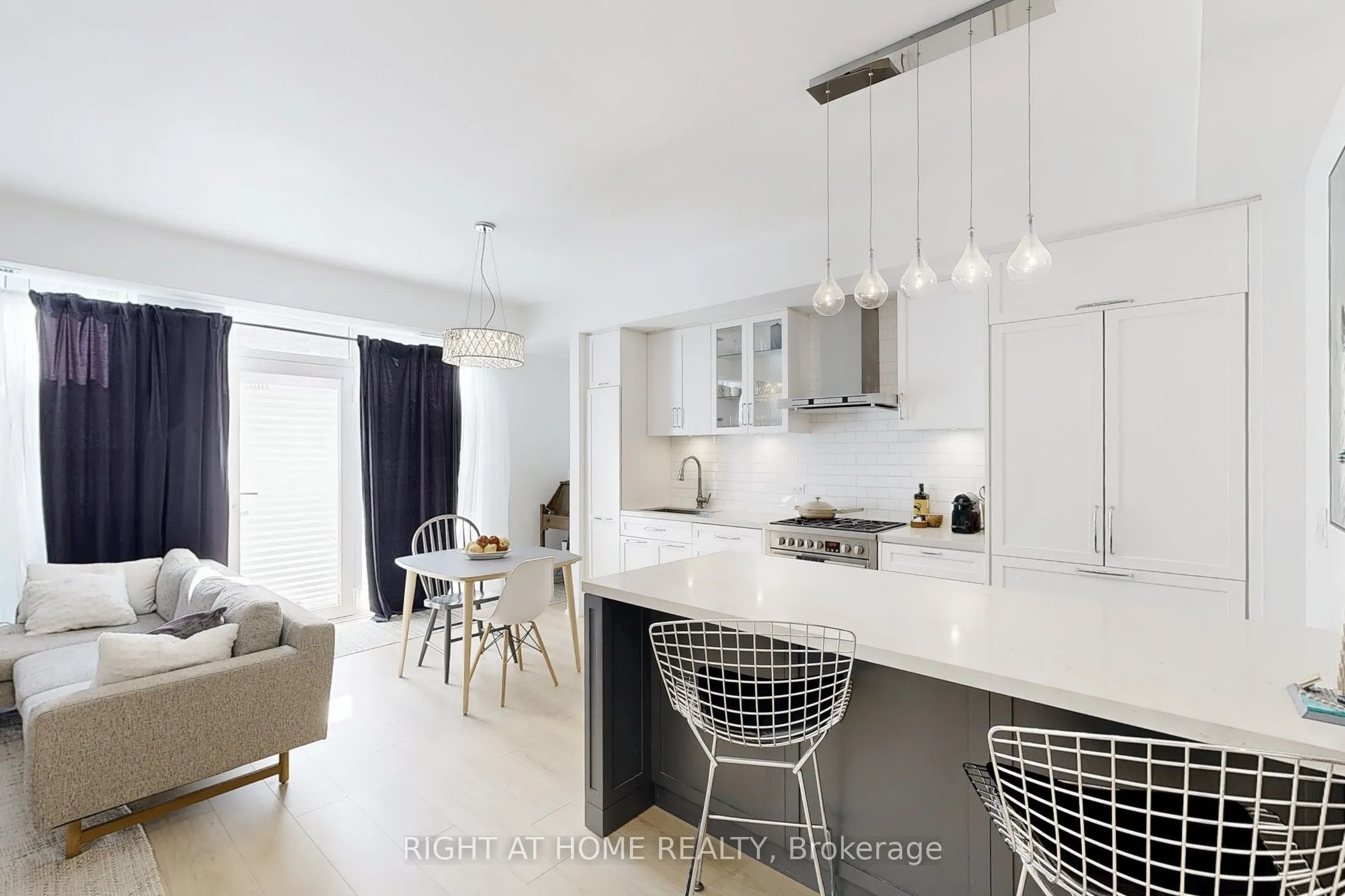 25 Malcolm Road, #TH-112