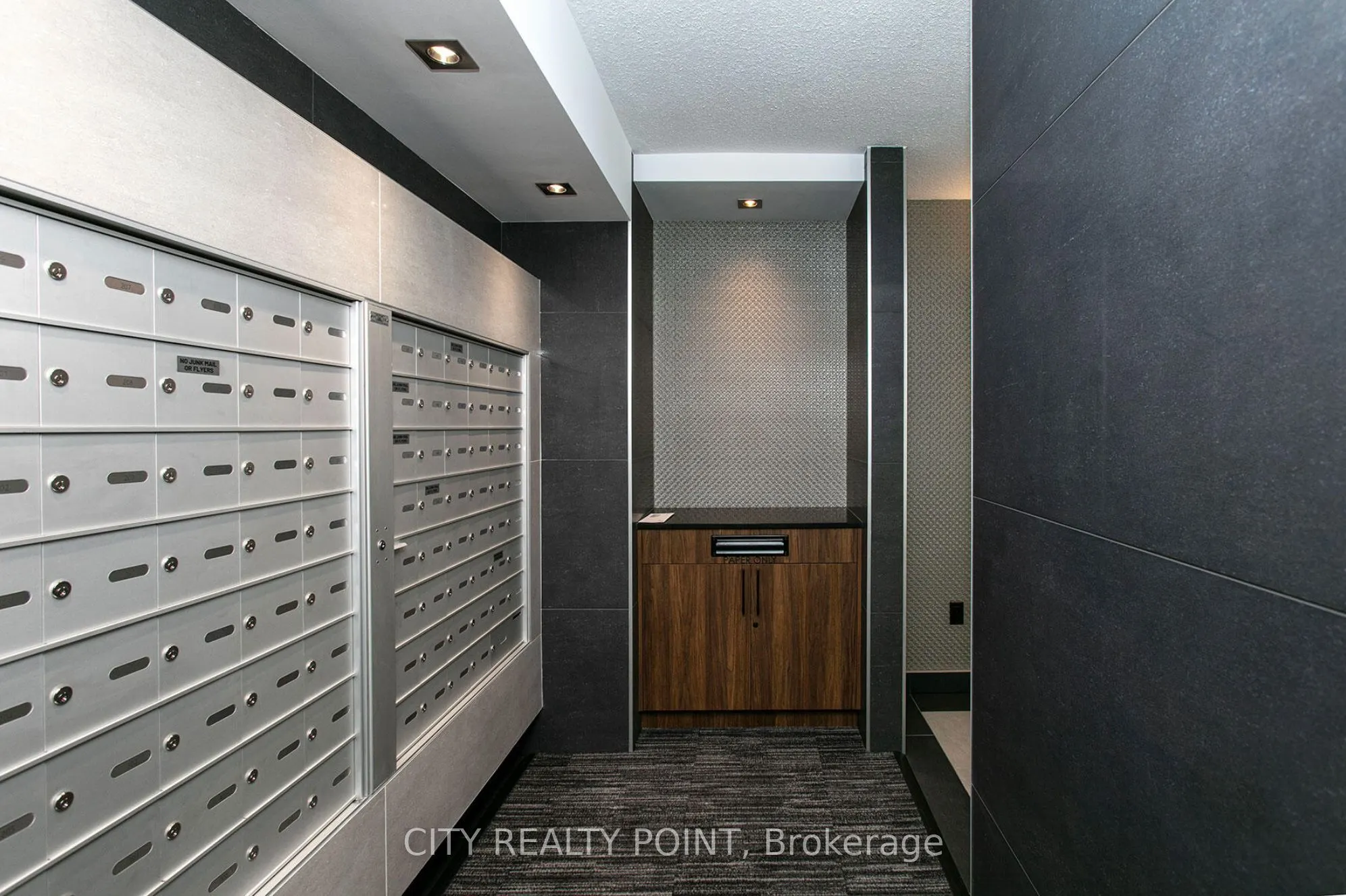 276 St George Street, #207