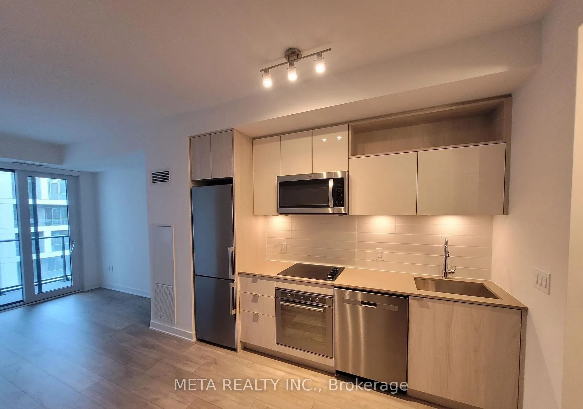 121 Lower Sherbourne Street, #946