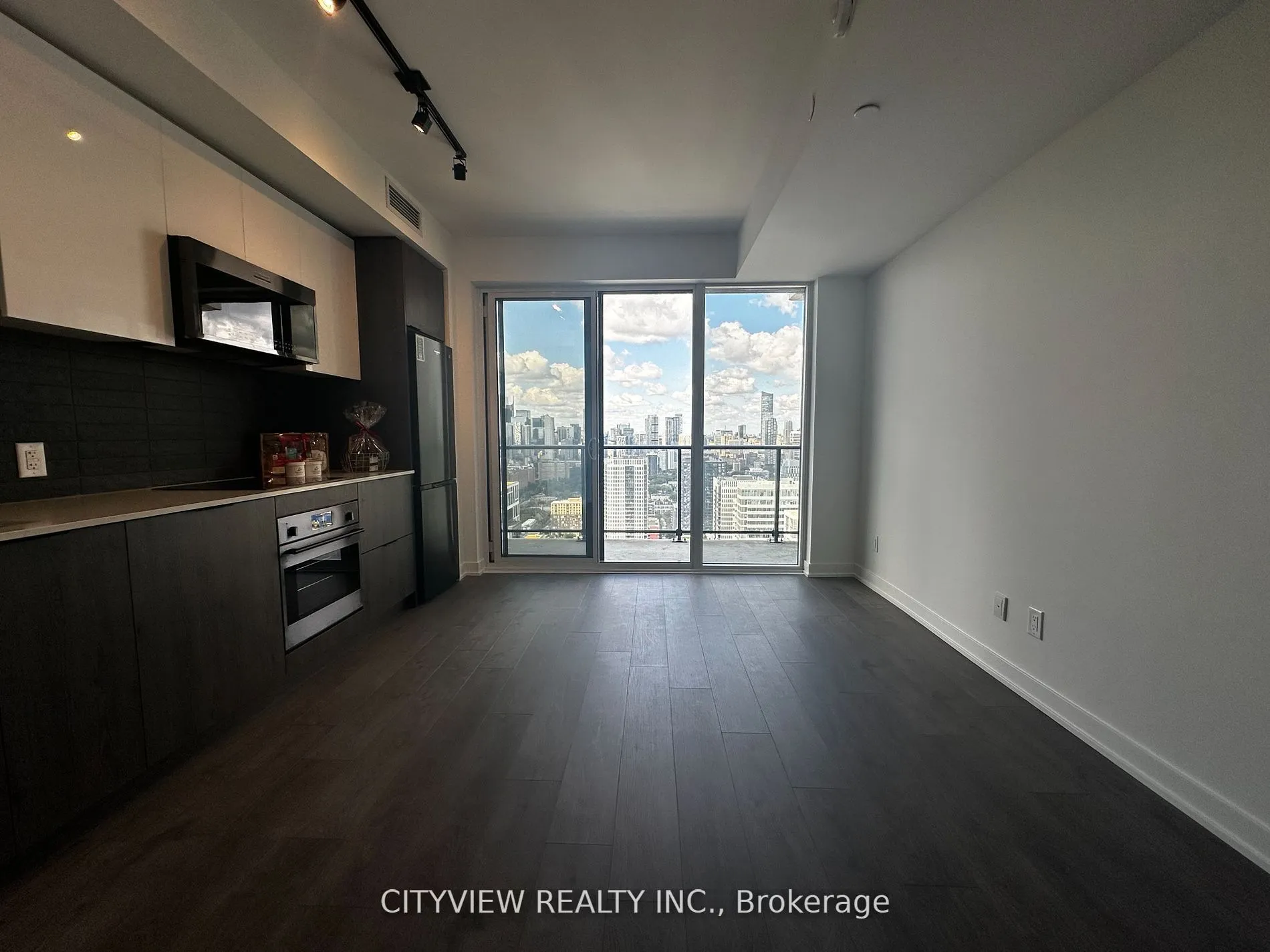 5 Defries Street, #3707
