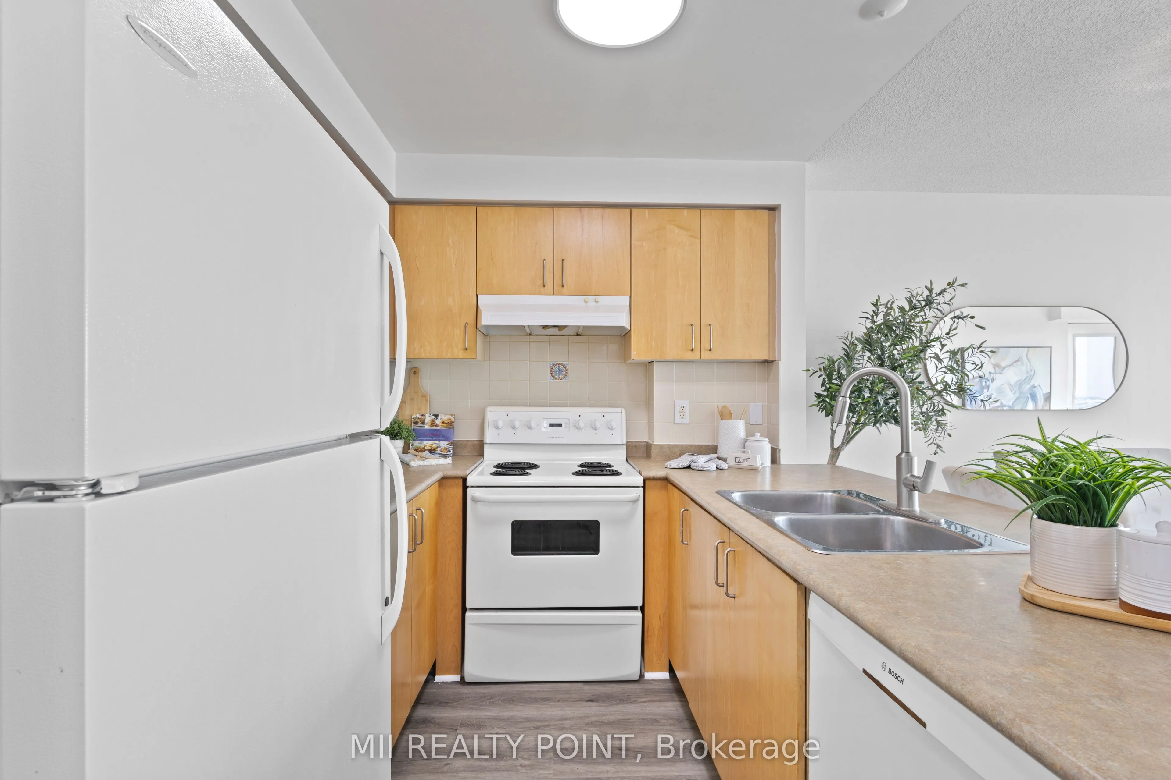 1030 Sheppard Avenue W, #908