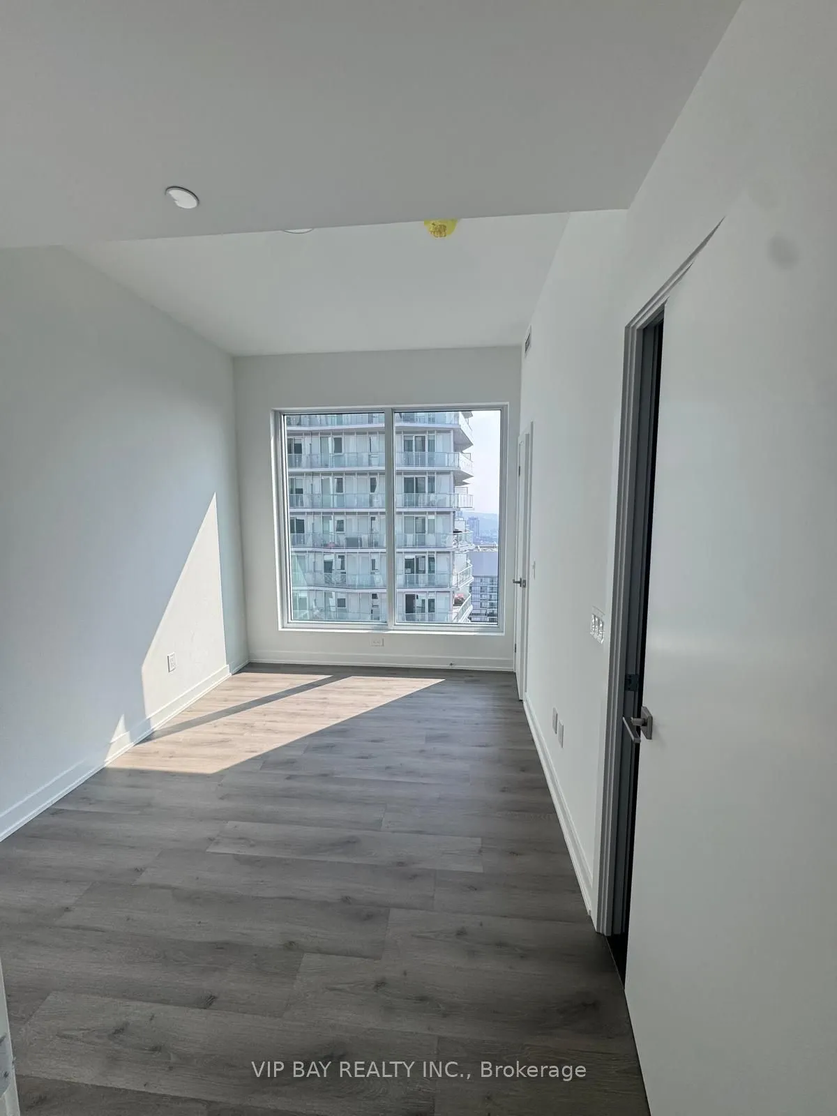 252 Church Street, #4911
