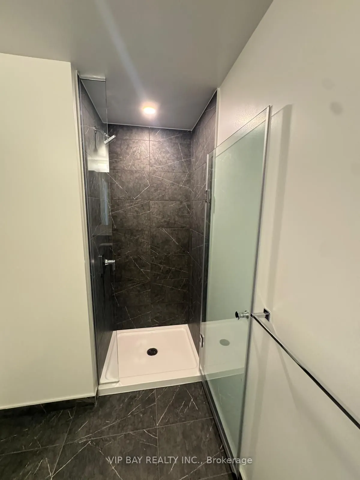 252 Church Street, #4911