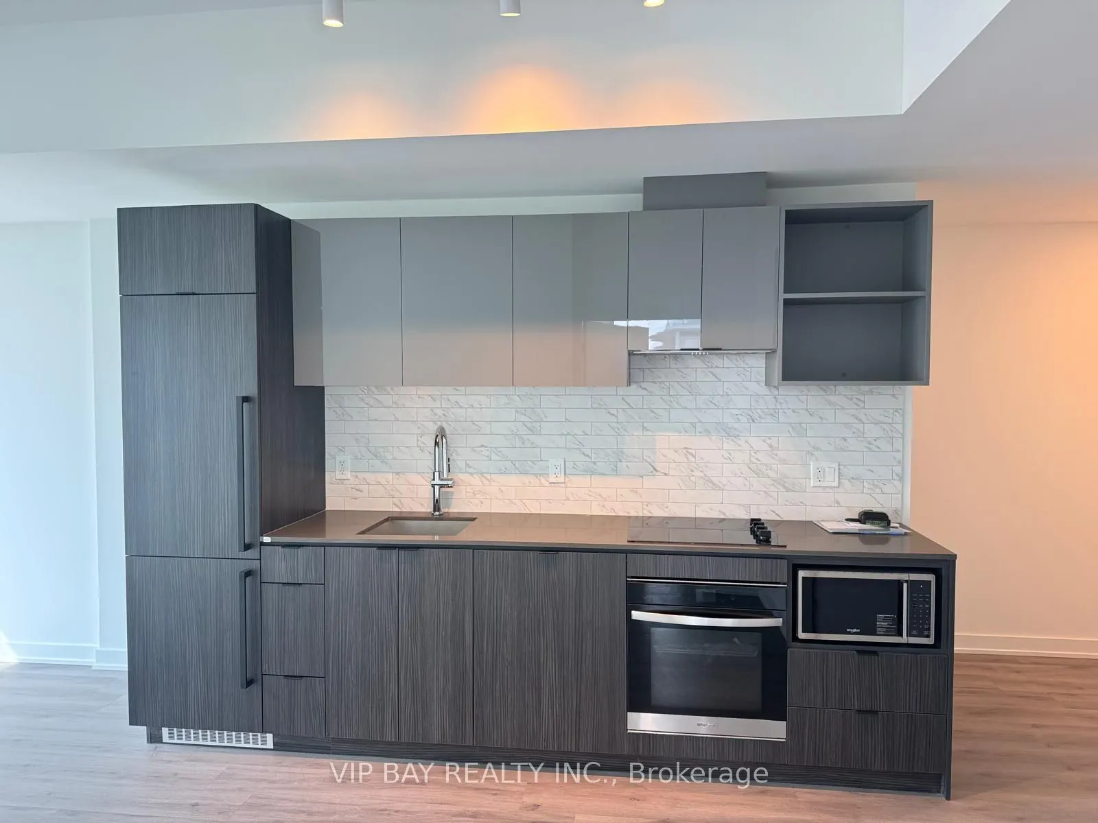 252 Church Street, #4911
