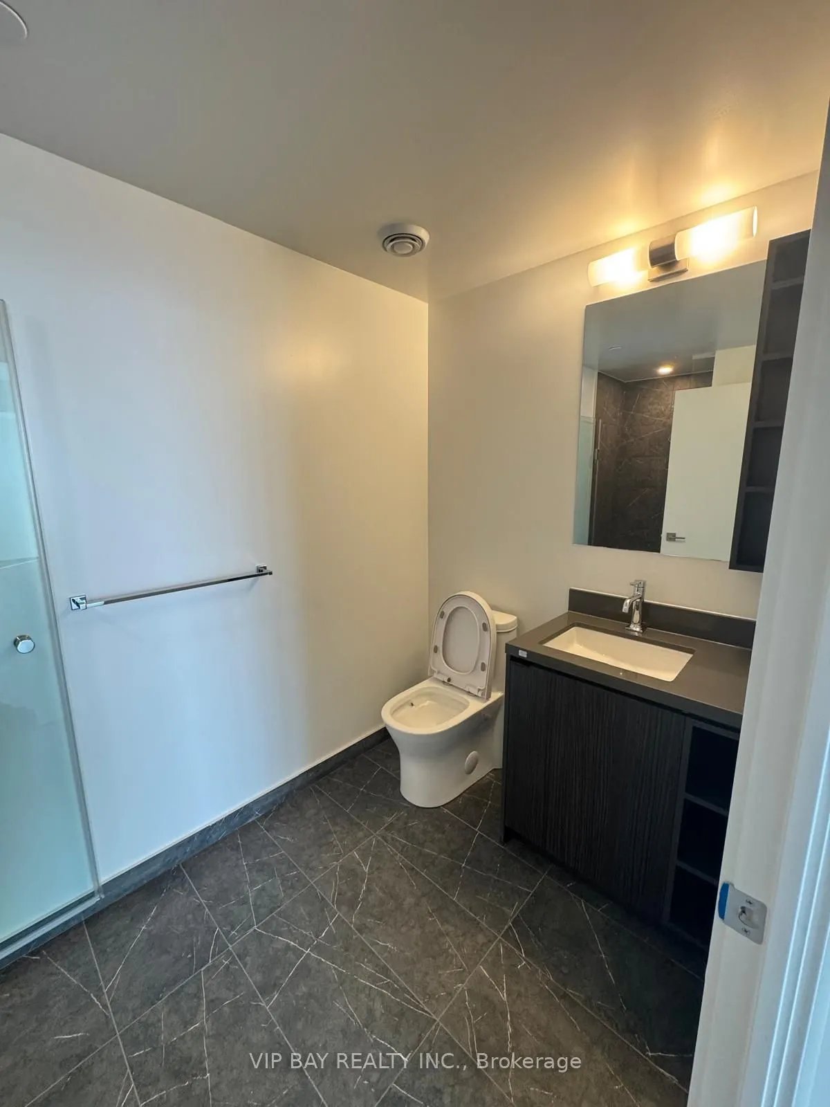 252 Church Street, #4911