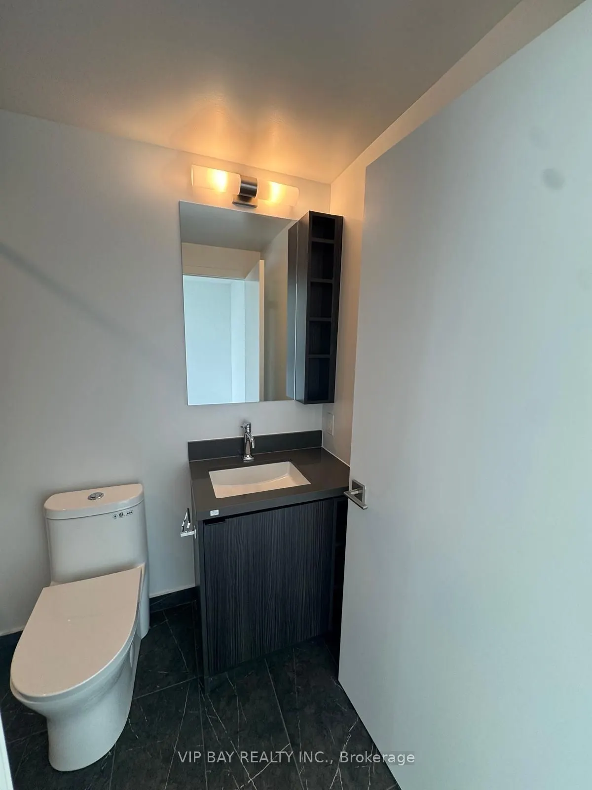 252 Church Street, #4911