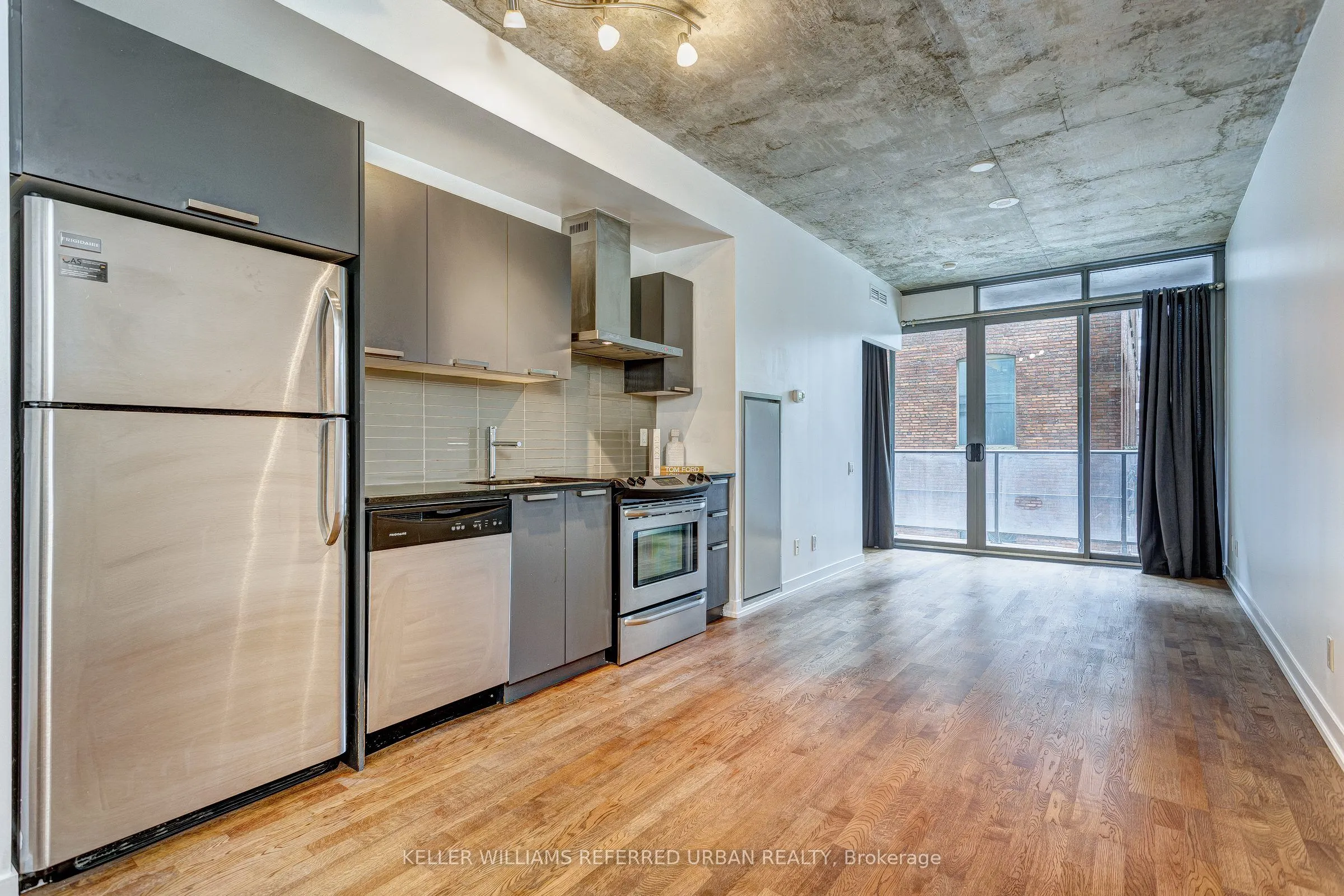 650 King Street W, #201