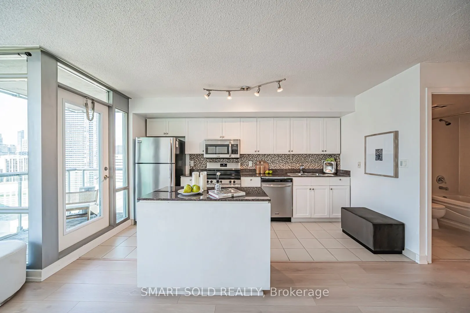 81 Navy Wharf Court, #2710