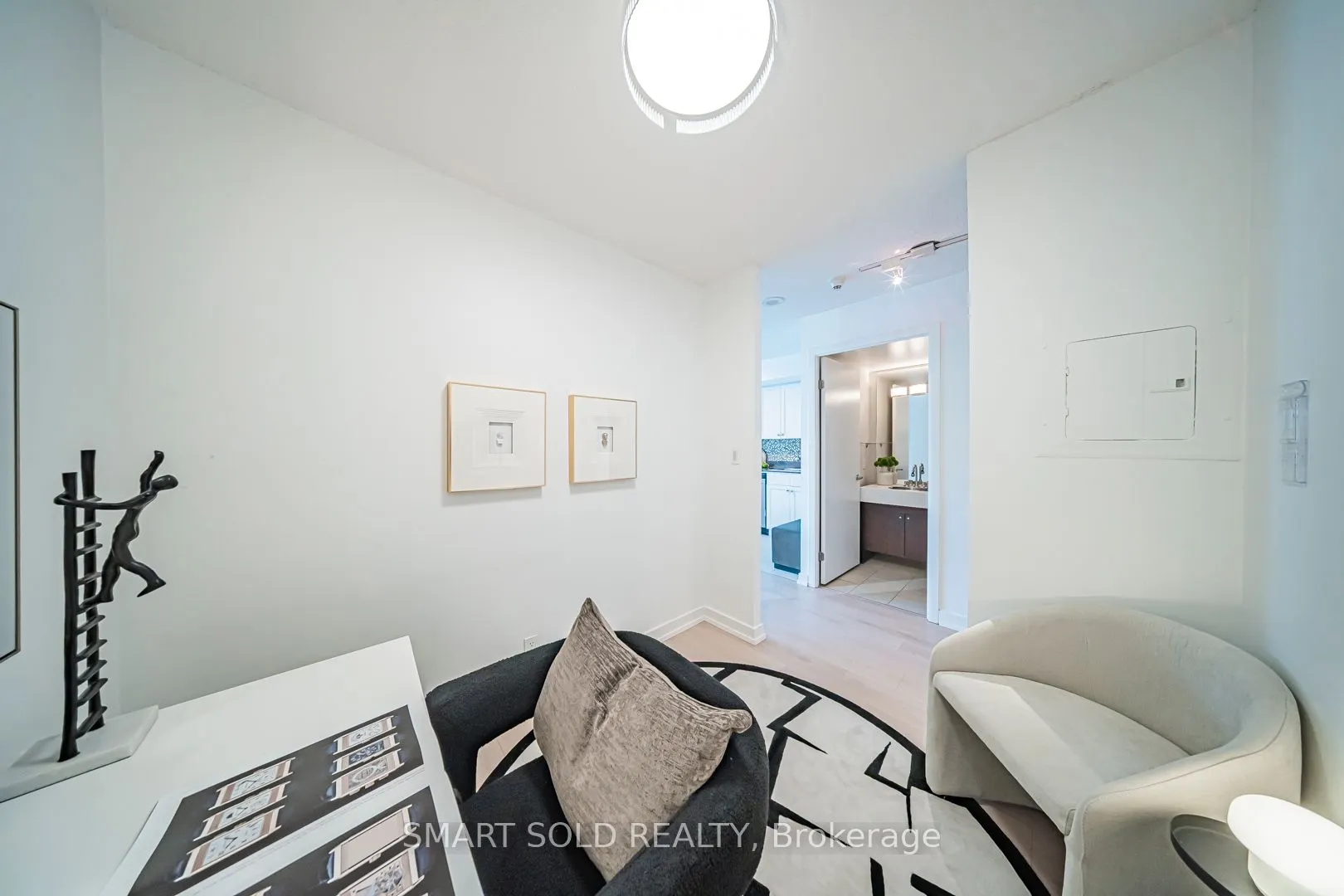 81 Navy Wharf Court, #2710