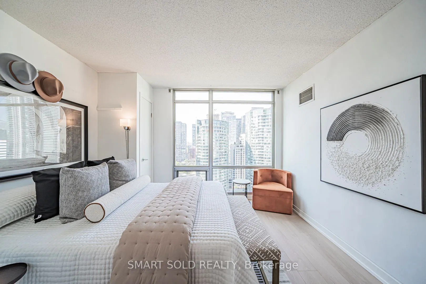 81 Navy Wharf Court, #2710