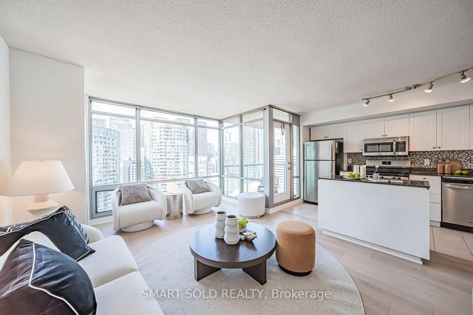 81 Navy Wharf Court, #2710