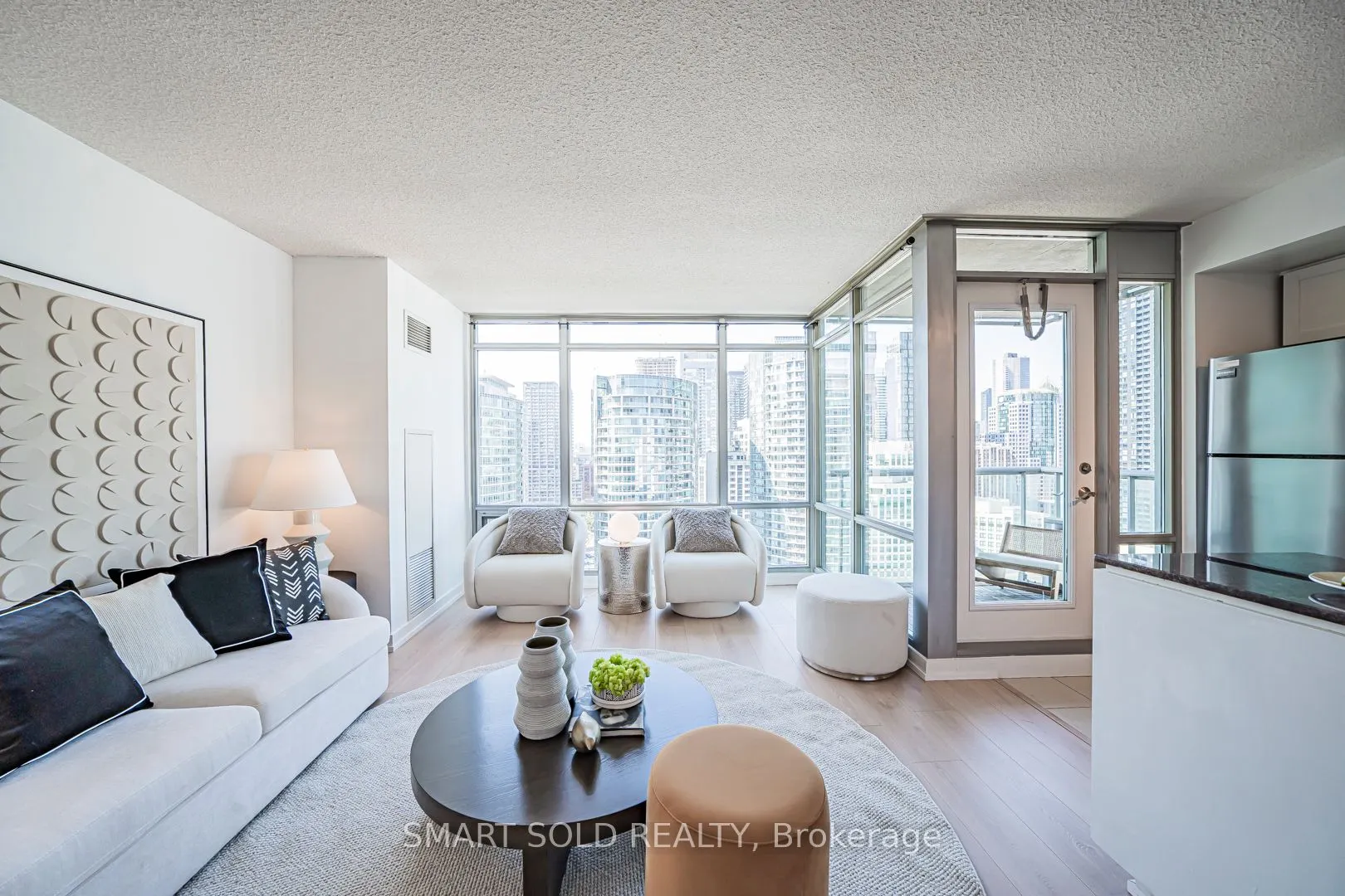 81 Navy Wharf Court, #2710